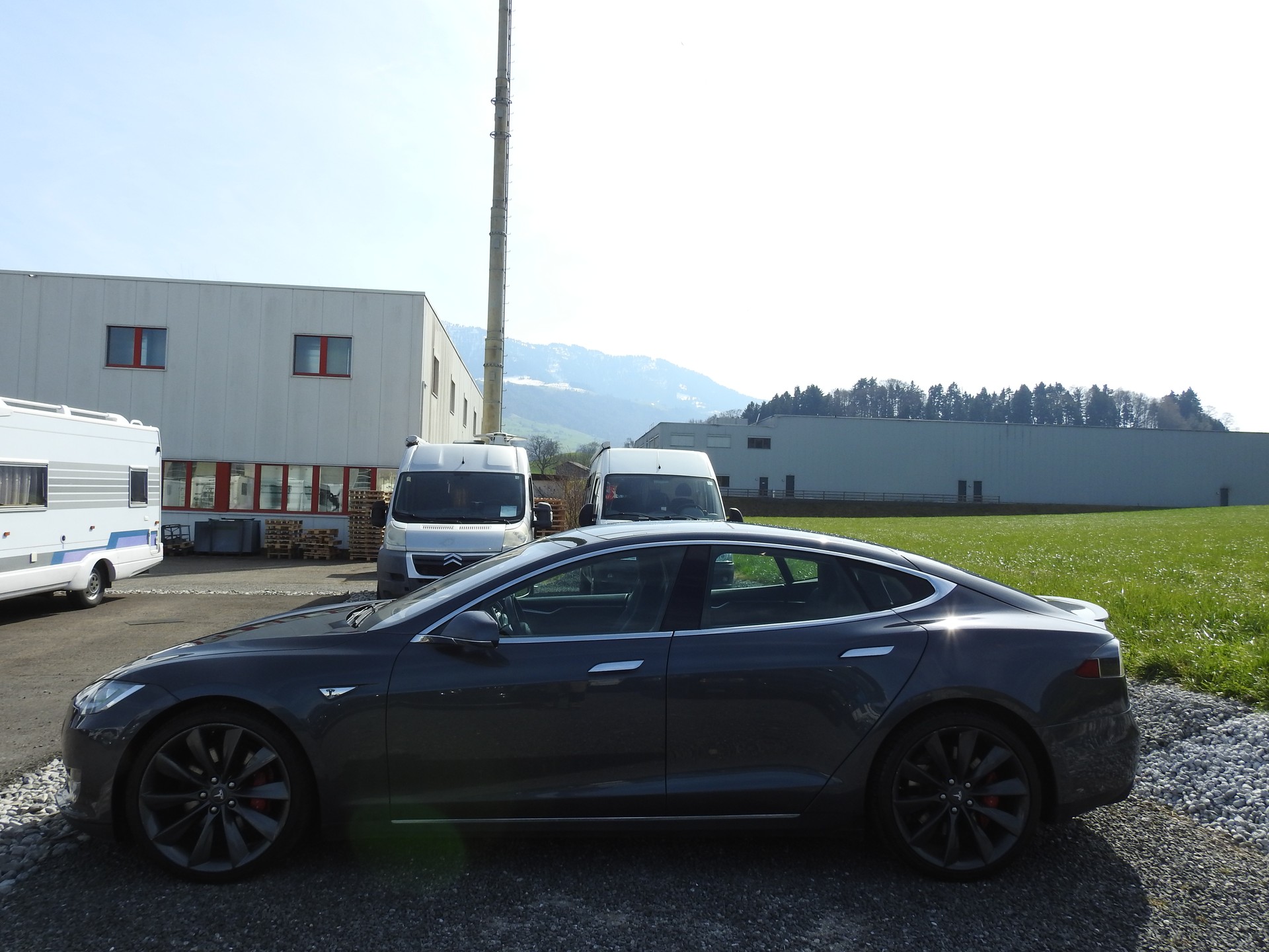 TESLA Model S 85 D Performance Super Charge-image-1