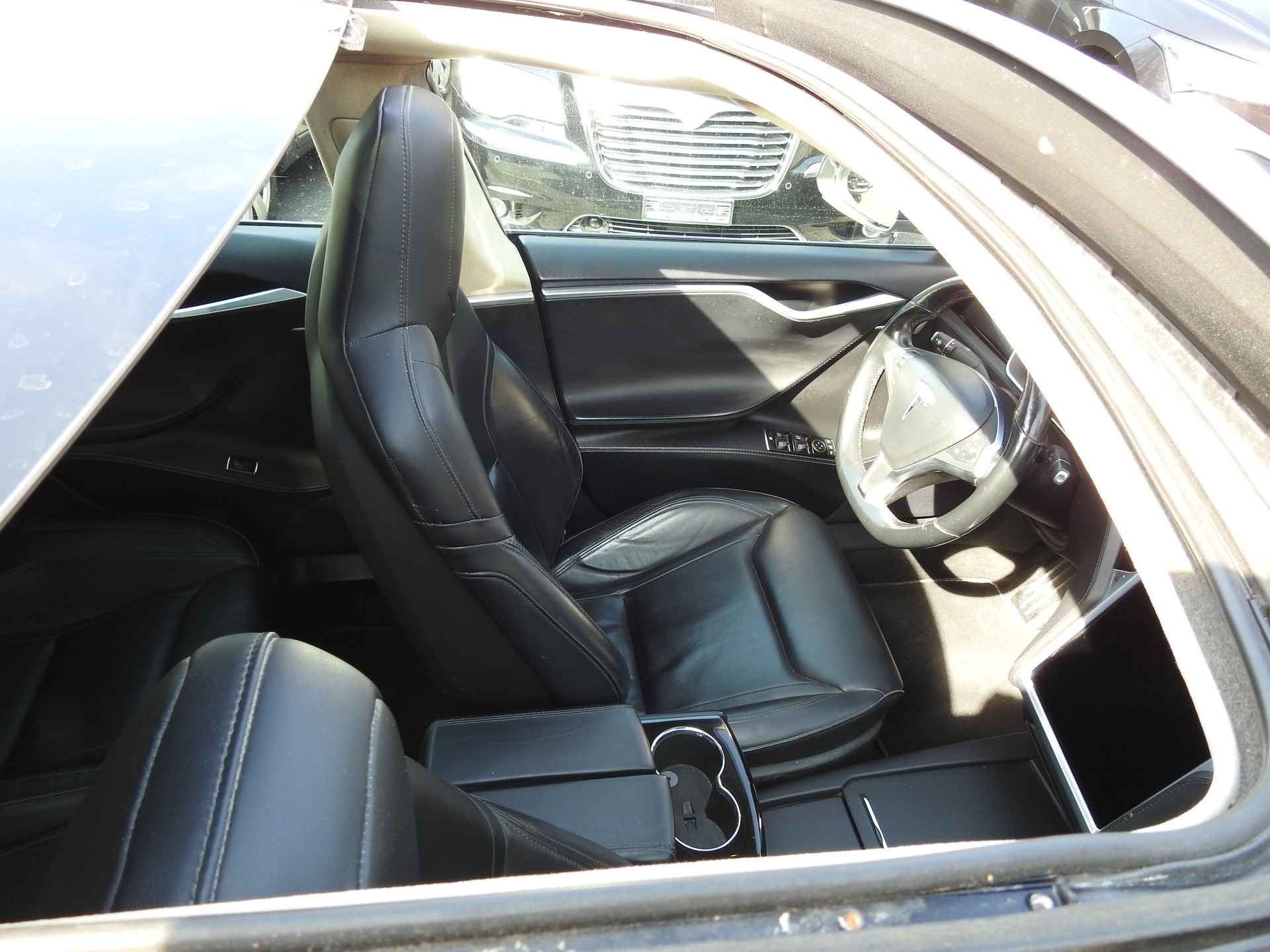 TESLA Model S 85 D Performance Super Charge-image-28