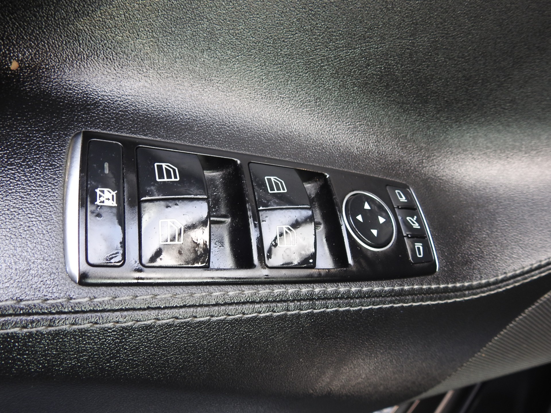 TESLA Model S 85 D Performance Super Charge-image-11