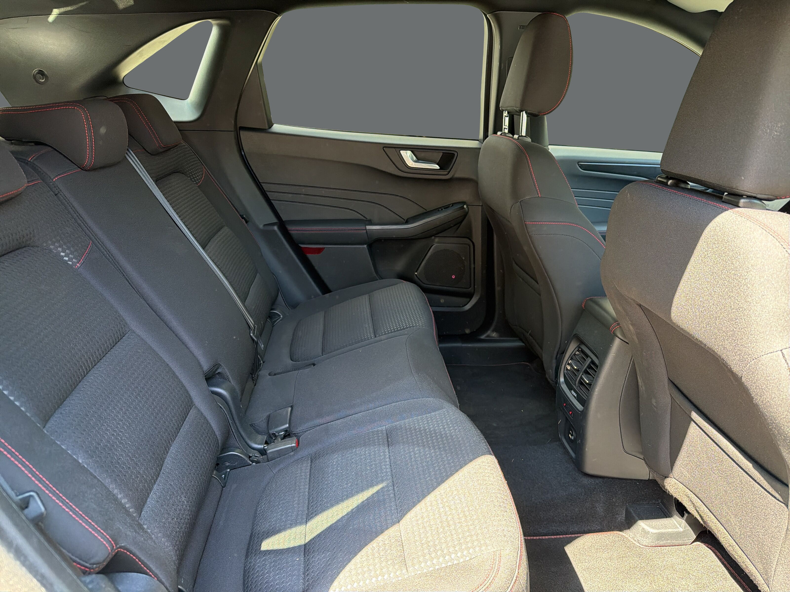 FORD Kuga 2.5 FHEV ST-Line 4W-image-18