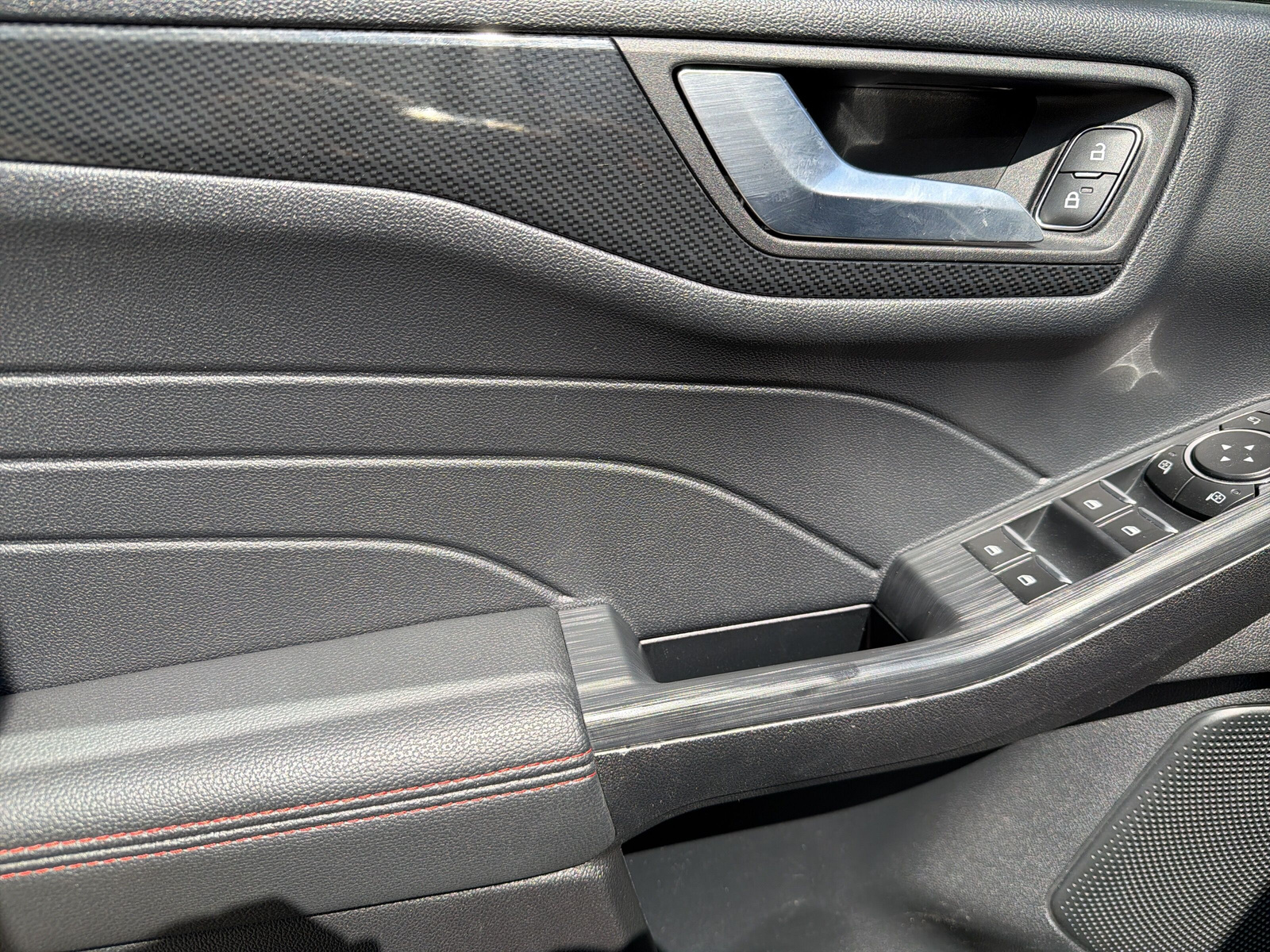 FORD Kuga 2.5 FHEV ST-Line 4W-image-11