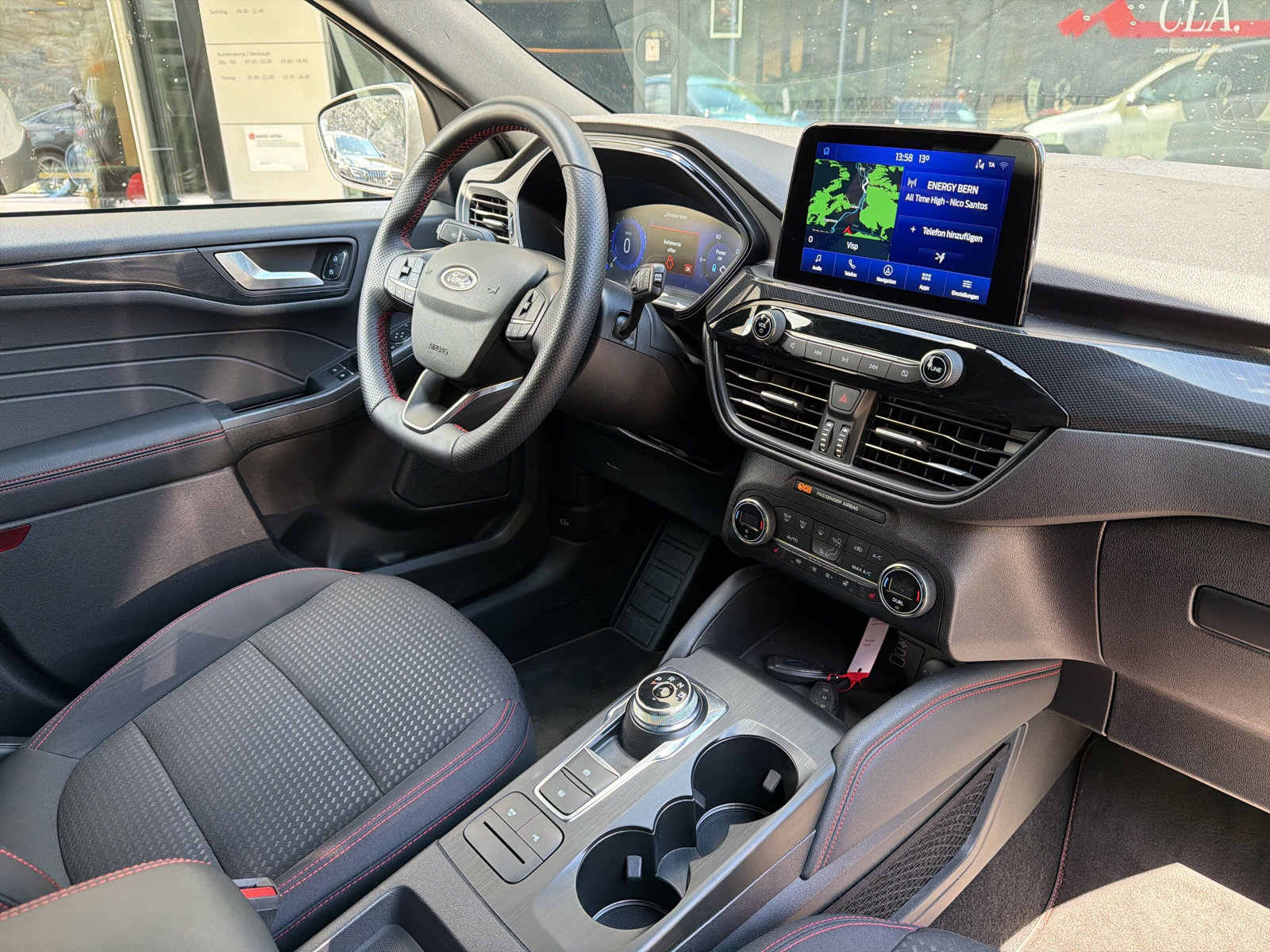 FORD Kuga 2.5 FHEV ST-Line 4W-image-21