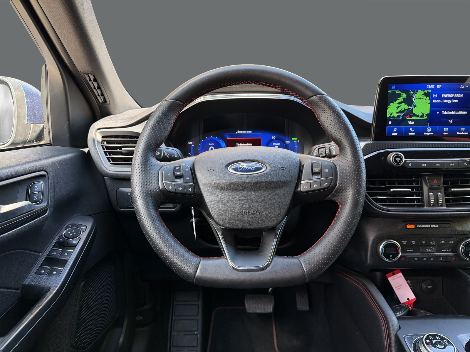 FORD Kuga 2.5 FHEV ST-Line 4W-image-9