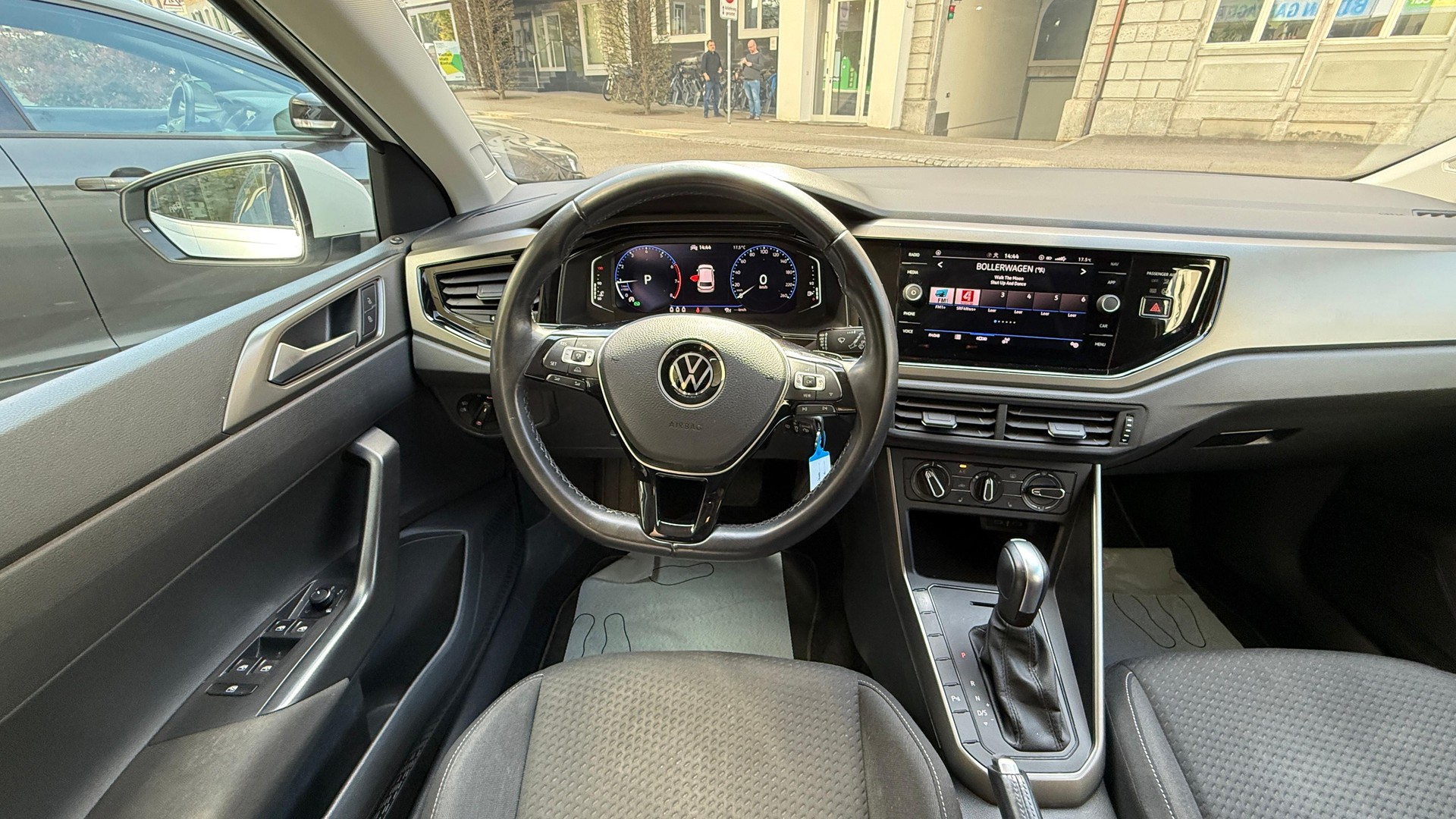 VW Polo 1.0 TSI BMT Comfortline DSG-image-8