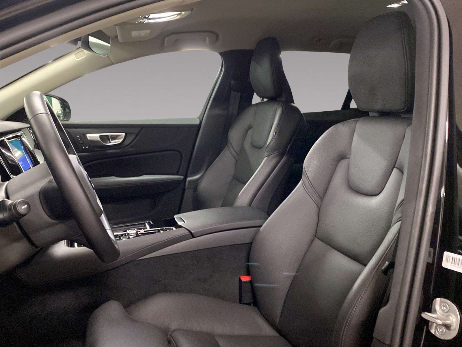 VOLVO V60 2.0 T6 TE Plus Dark eAWD-image-8