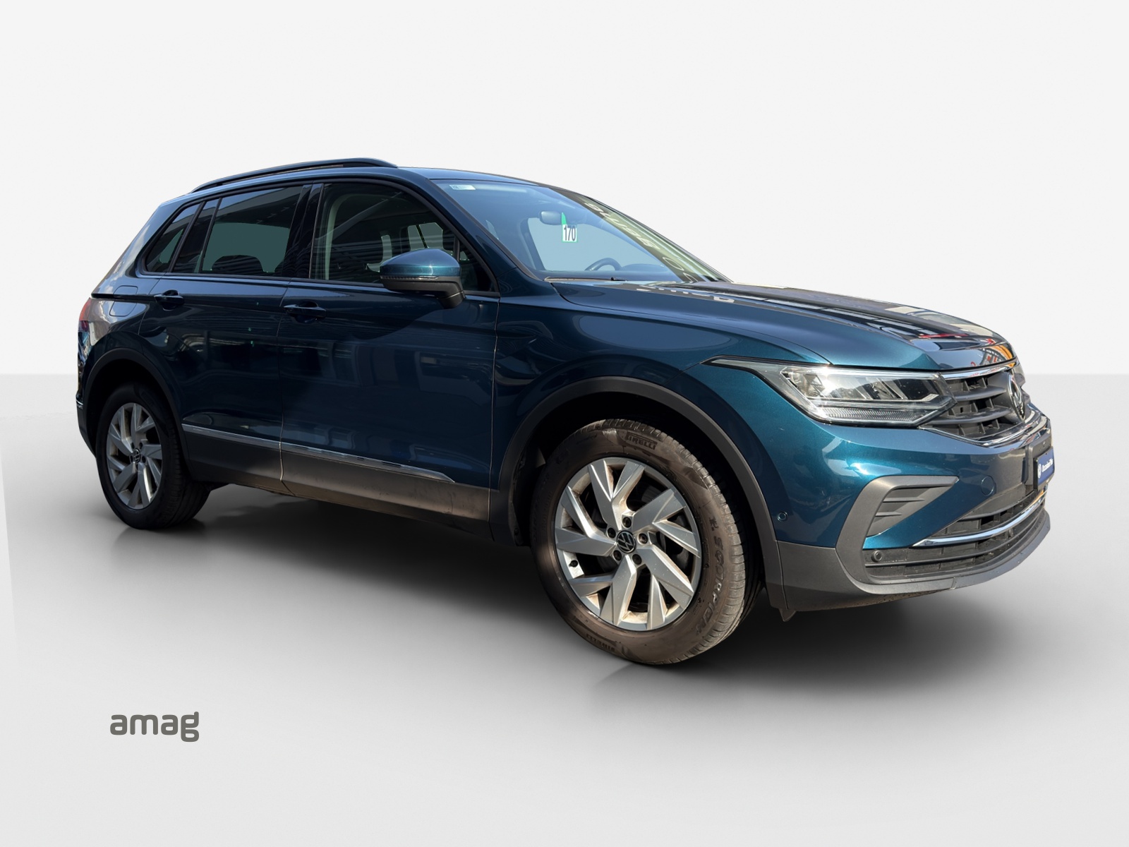 VW Tiguan 2.0TSI Life 4Motion DSG-image-5