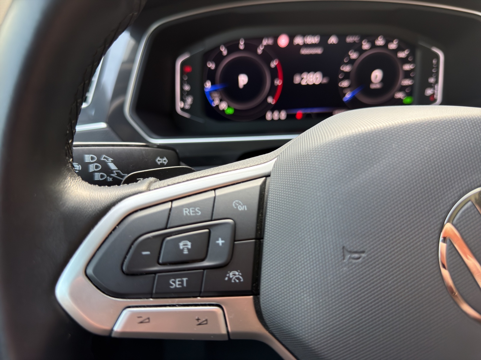 VW Tiguan 2.0TSI Life 4Motion DSG-image-15
