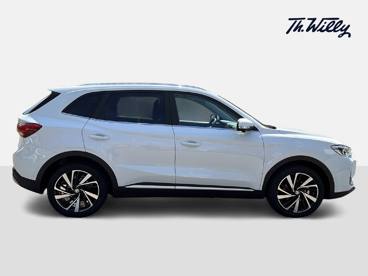 MG ZS 1.5 Hybrid+ Luxury-image-5