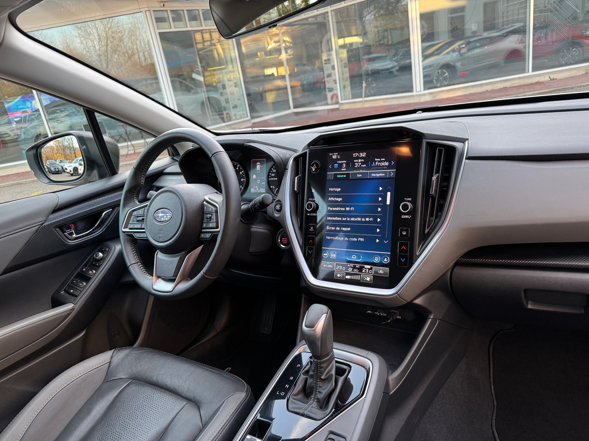 SUBARU Crosstrek 2.0 e-Boxer Luxury AWD Lineartronic-image-12