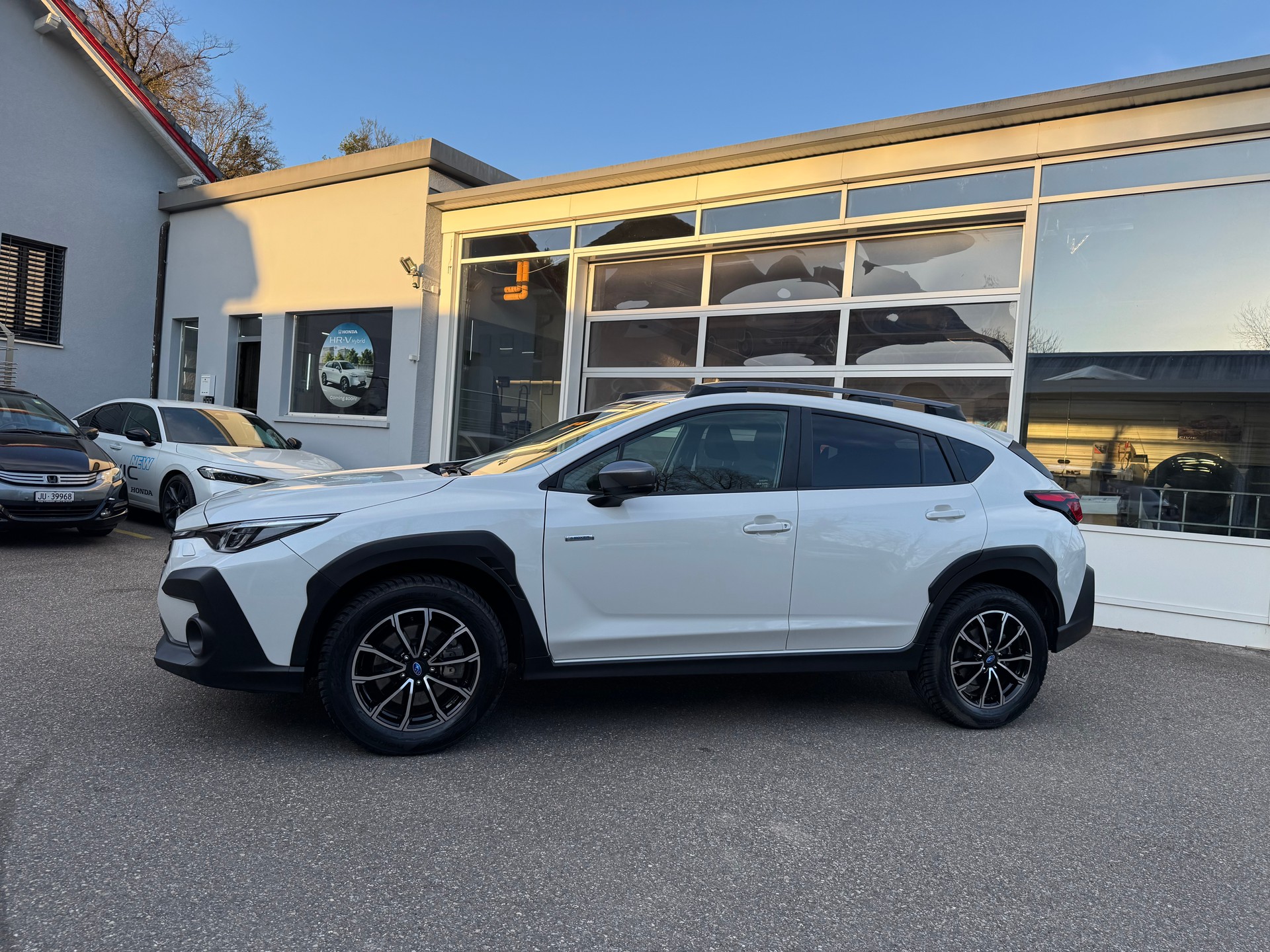 SUBARU Crosstrek 2.0 e-Boxer Luxury AWD Lineartronic-image-3