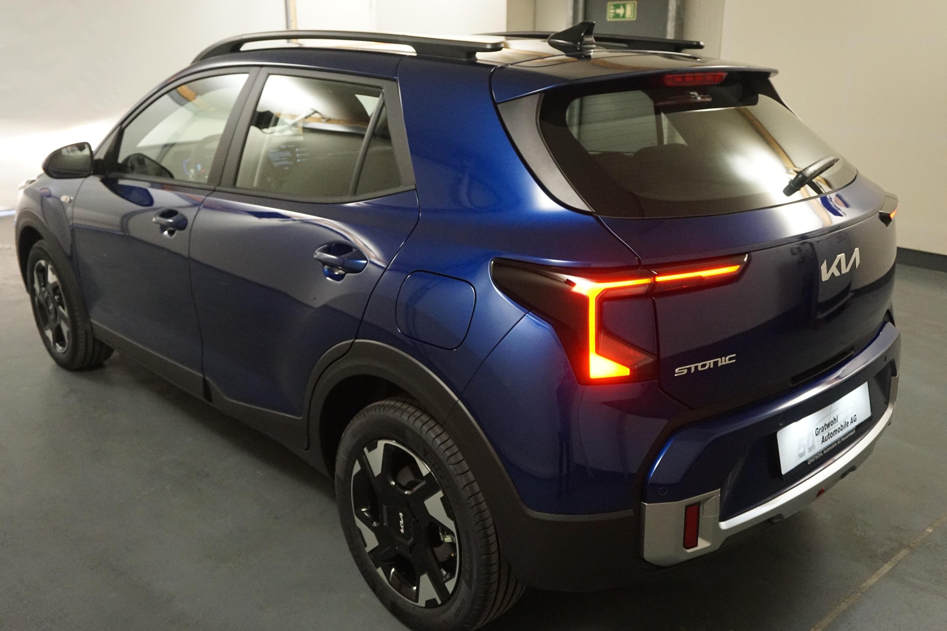 KIA Stonic 1.0 T-GDi-image-3