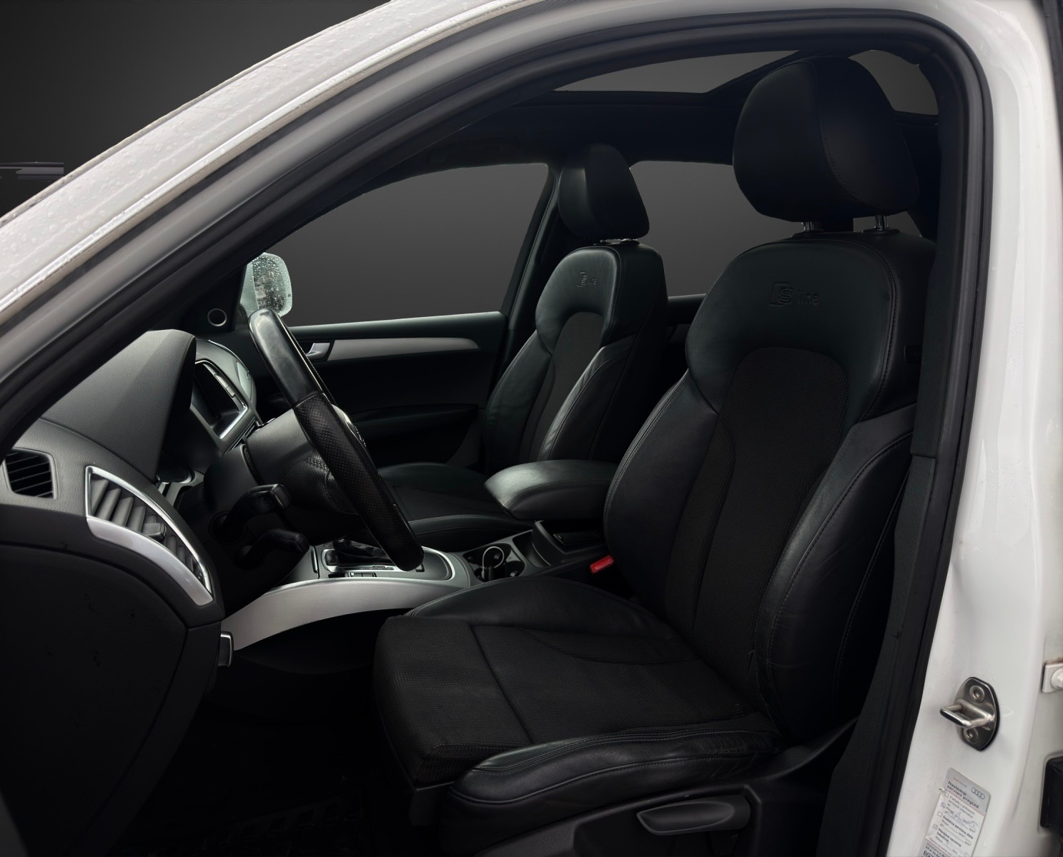 AUDI Q5 2.0 TDI S-Line quattro S-tronic mit 170 PS-image-6