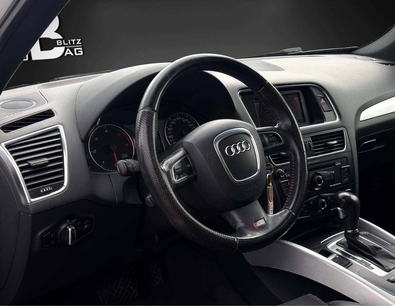 AUDI Q5 2.0 TDI S-Line quattro S-tronic mit 170 PS-image-7