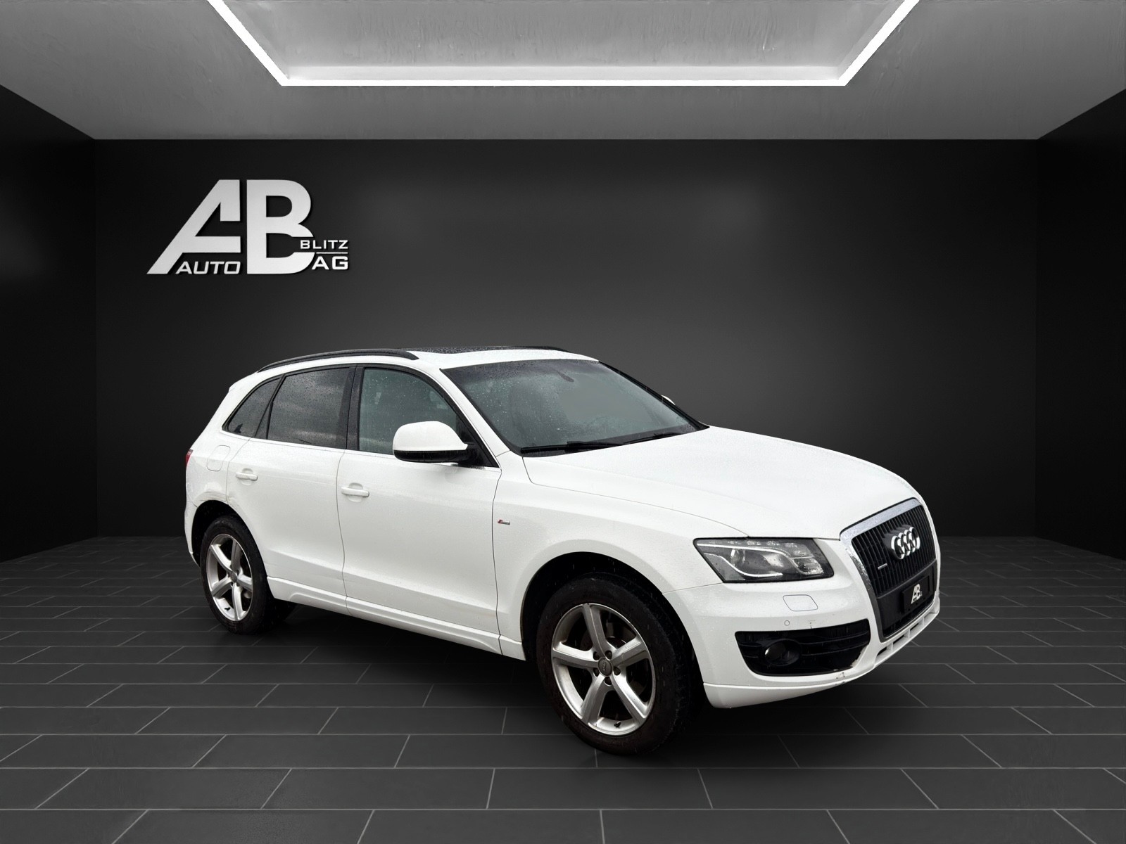 AUDI Q5 2.0 TDI S-Line quattro S-tronic mit 170 PS-image-5