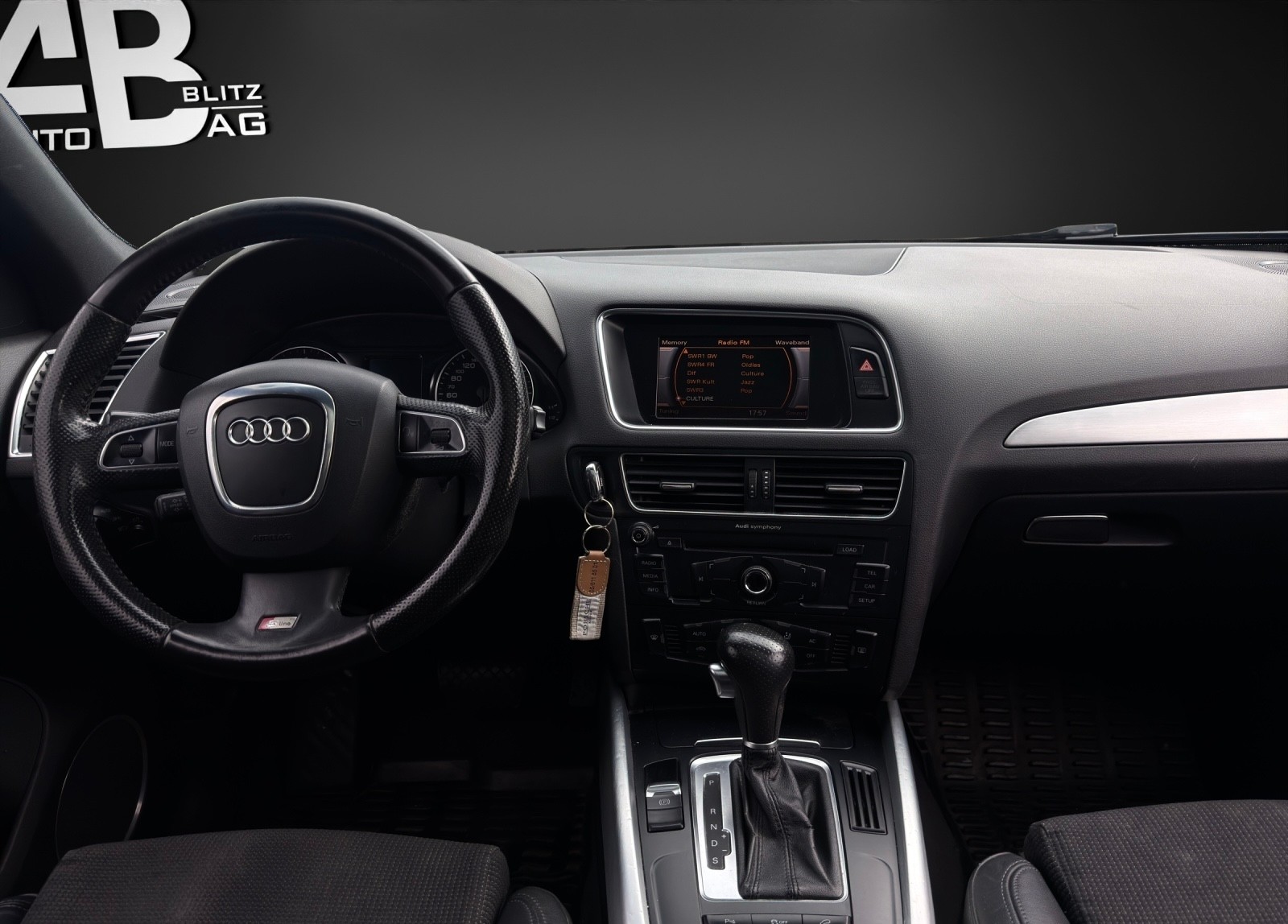 AUDI Q5 2.0 TDI S-Line quattro S-tronic mit 170 PS-image-10