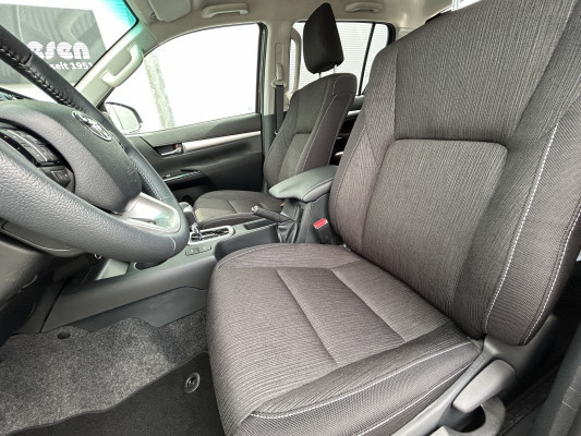 TOYOTA Hilux 2.4d Style DC 4x4 A-image-7