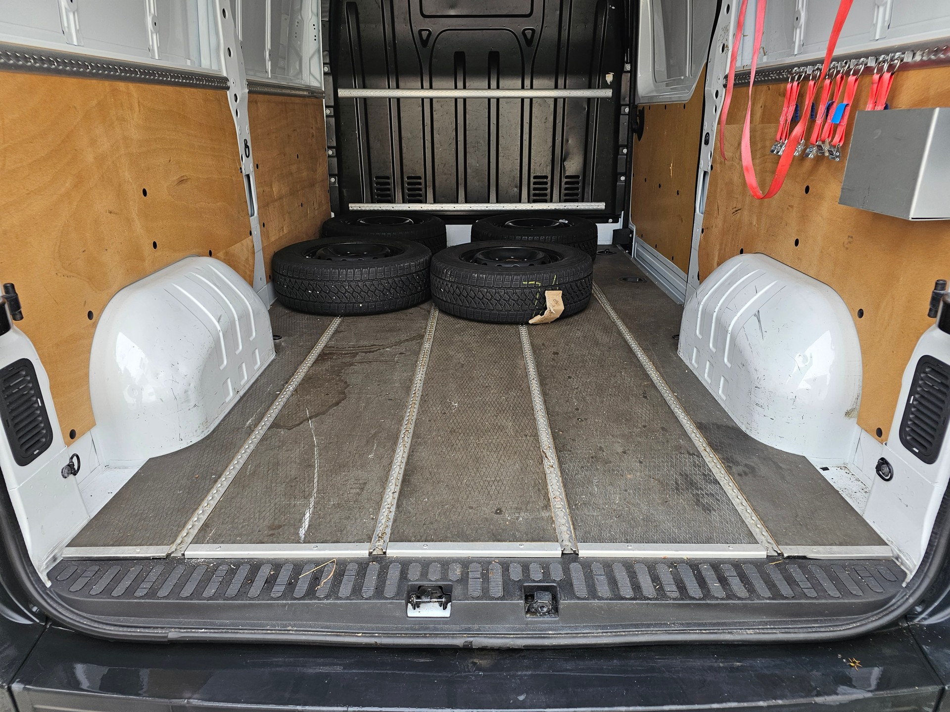 RENAULT Master Z.E. 33 R75 L2H2-image-9