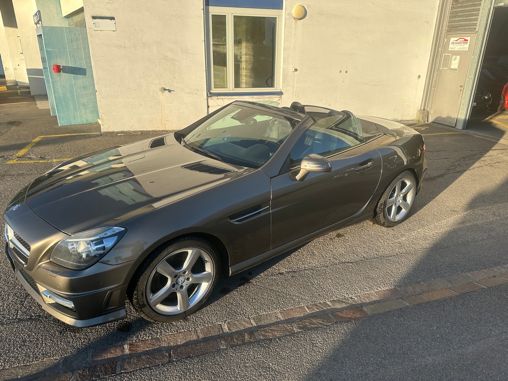 MERCEDES-BENZ SLK 200 7G-Tronic-image-10