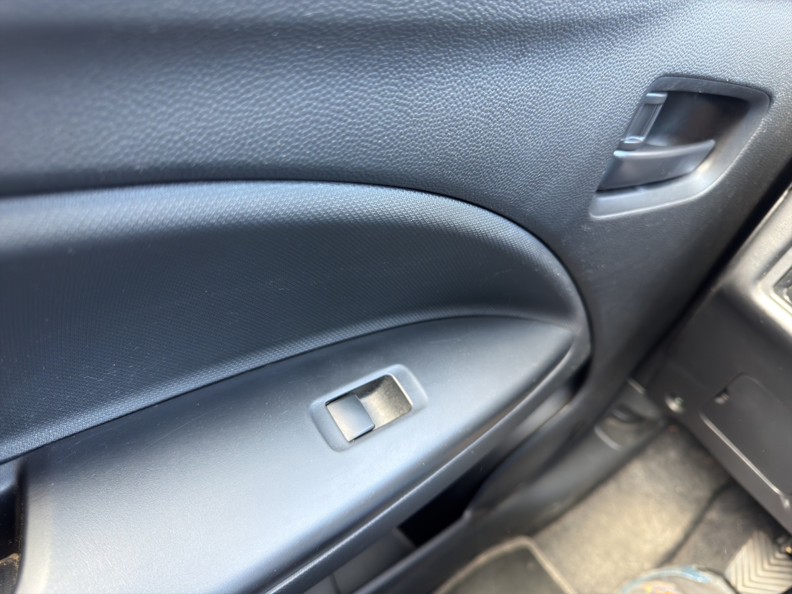 MITSUBISHI Space Star 1.0 MIVEC Pure-image-10