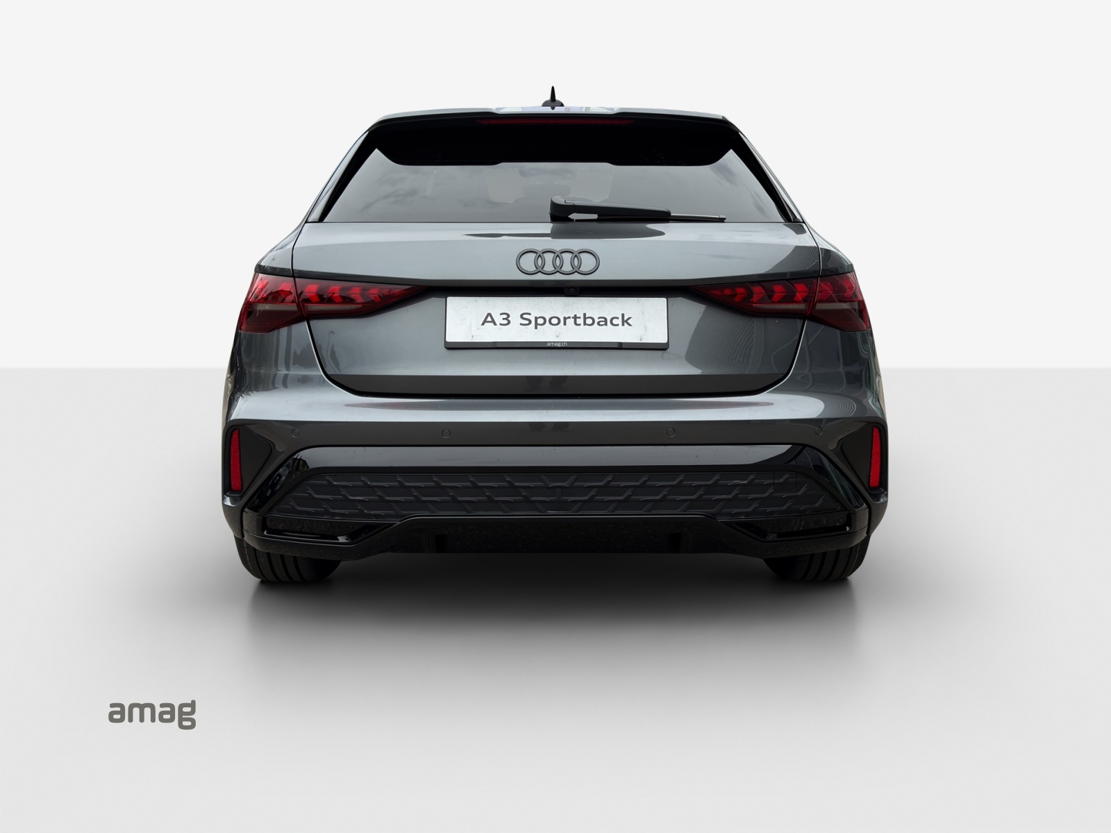 AUDI A3 Sportback TFSI 110kW S line Attraction-image-3