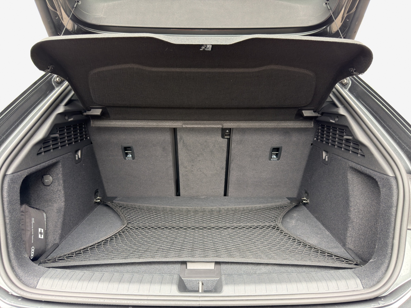 AUDI A3 Sportback TFSI 110kW S line Attraction-image-12