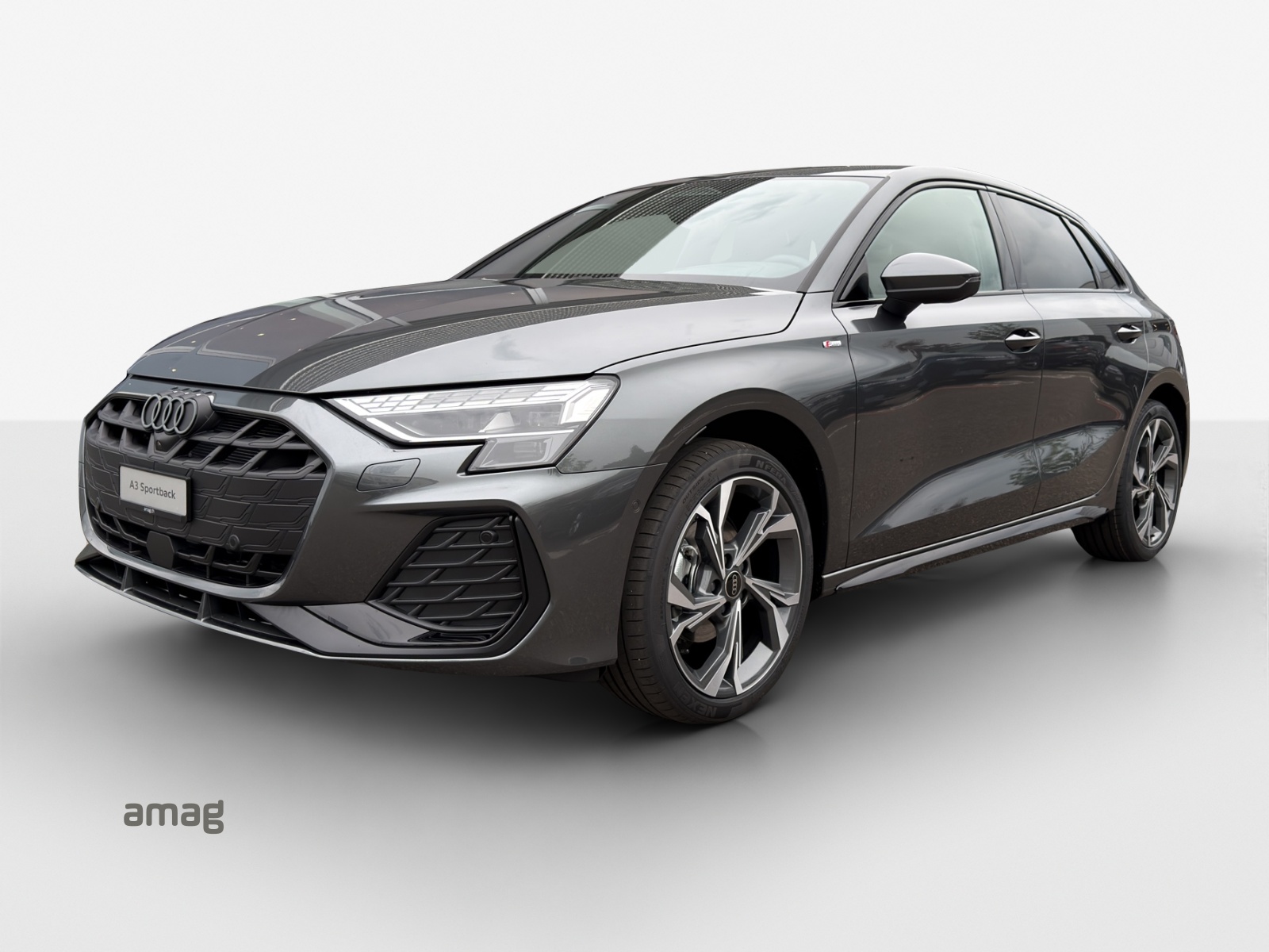 AUDI A3 Sportback TFSI 110kW S line Attraction-image-0