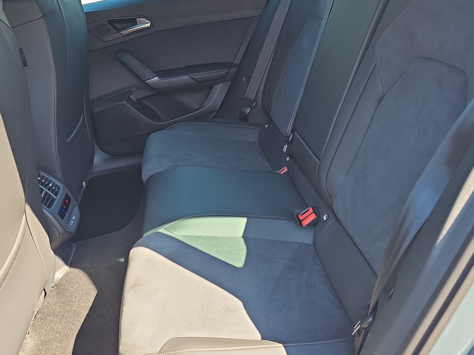 CUPRA CUPRA LEON SPORTSTOURER e-HYBRID PRIME EDITION-image-11