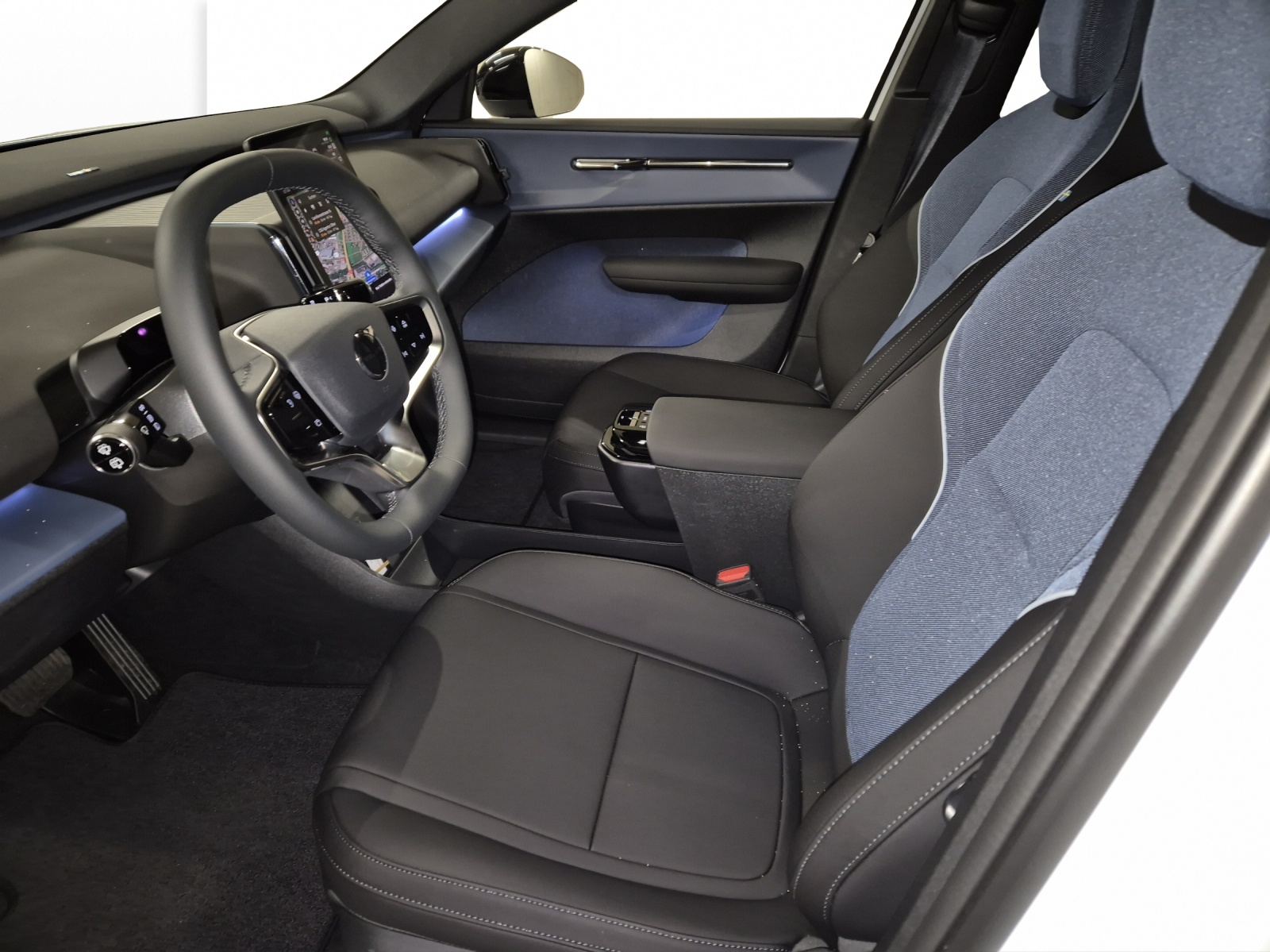 VOLVO EX30 E60 Plus-image-9