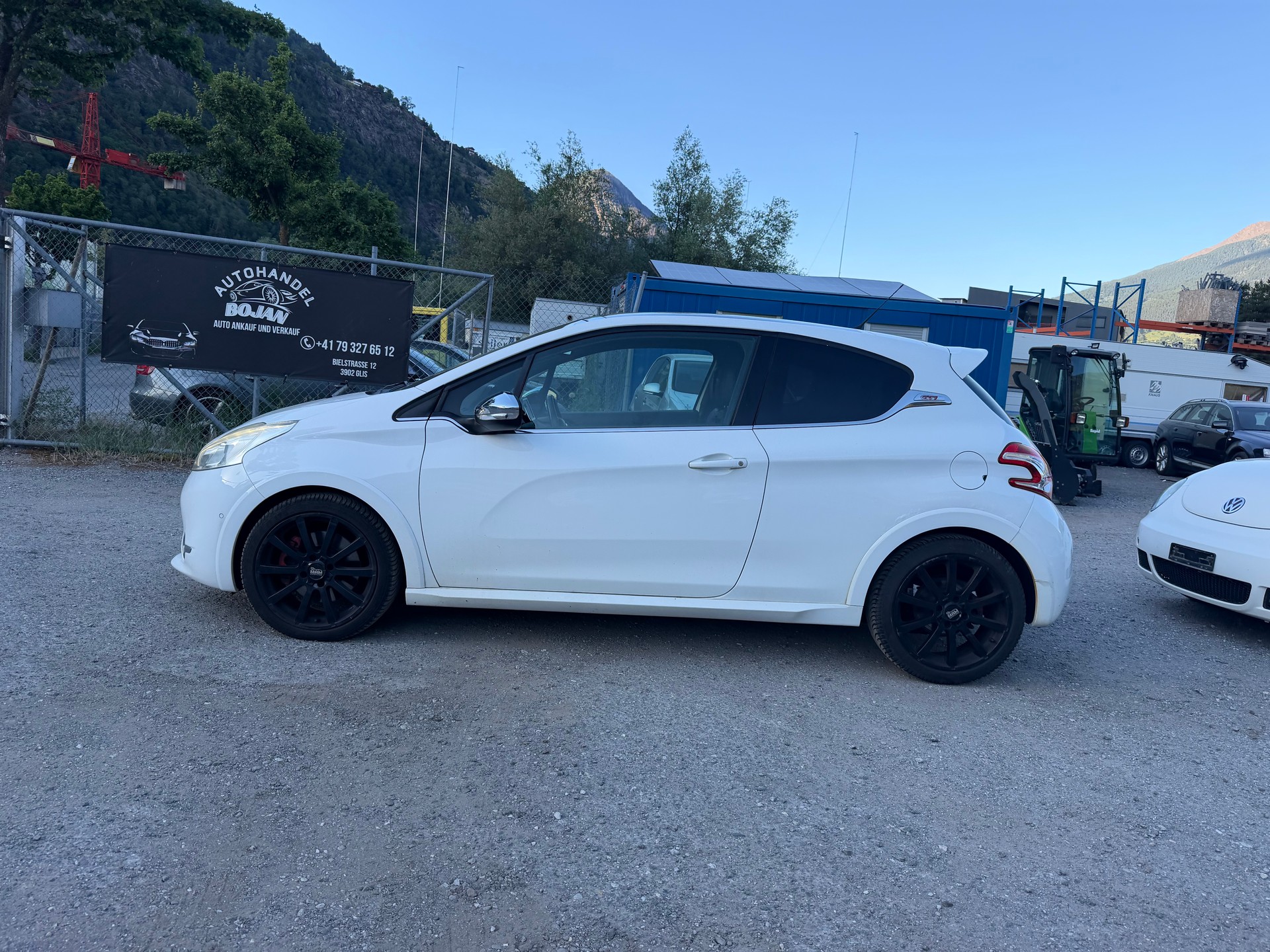 PEUGEOT 208 1.6 Turbo GTi-showroom-element-1