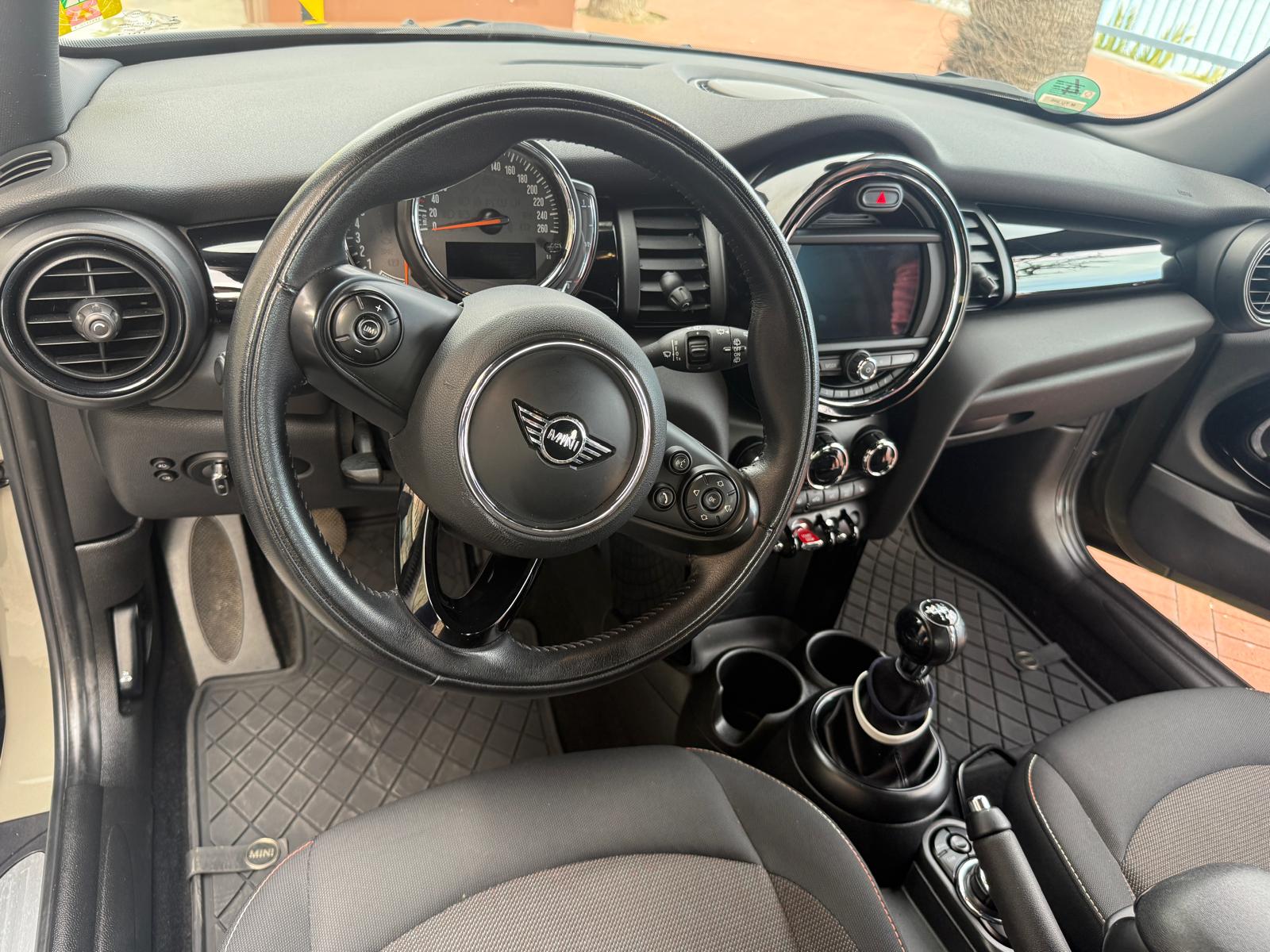 MINI Cooper ONE DHW40000-image-5