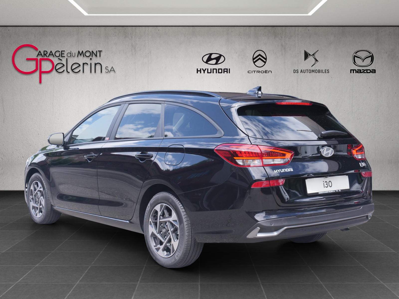 HYUNDAI i30 Wagon 1.5 T-GDi Amplia-image-1