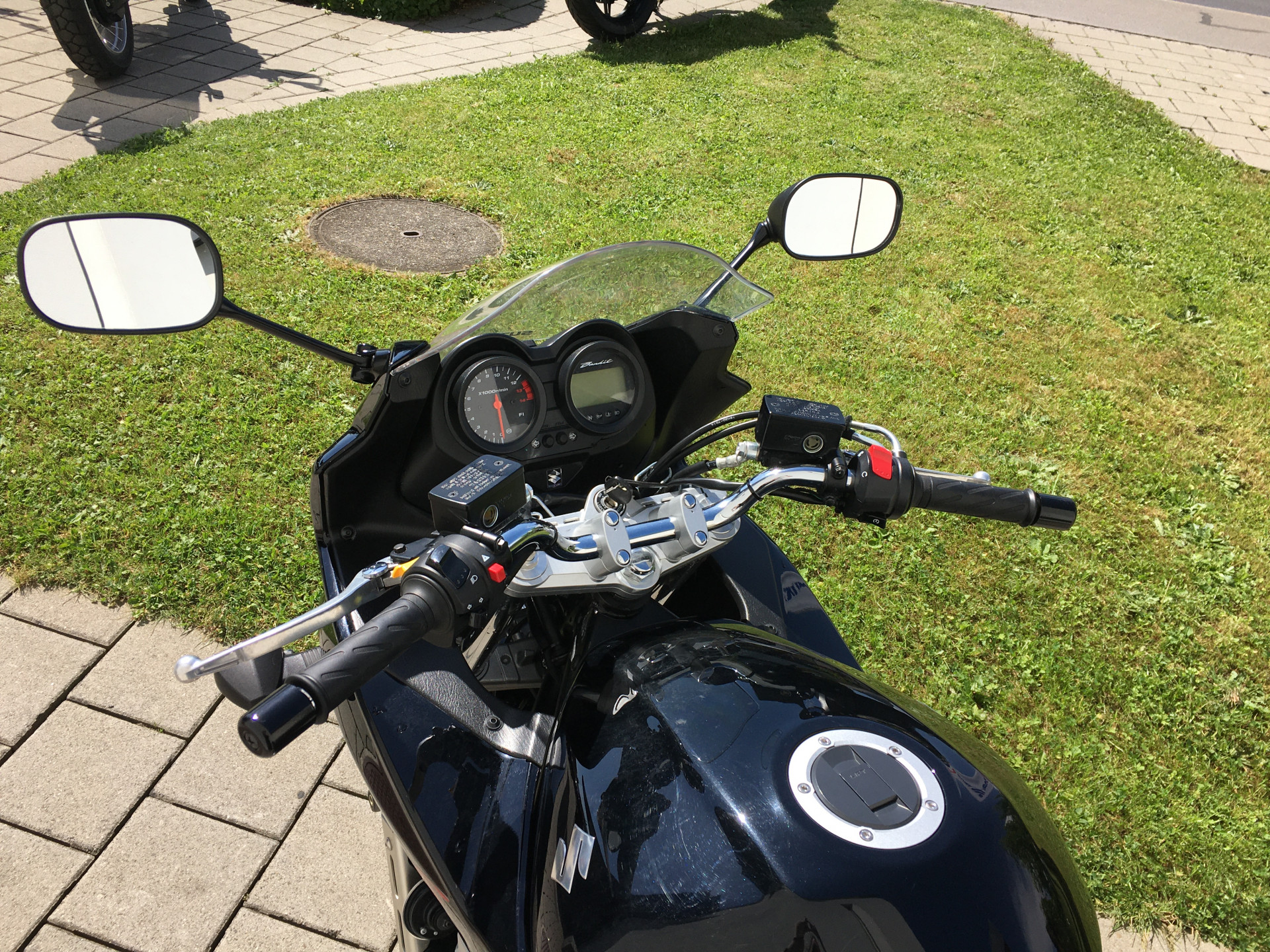 SUZUKI GSF 650 SA Bandit-image-4