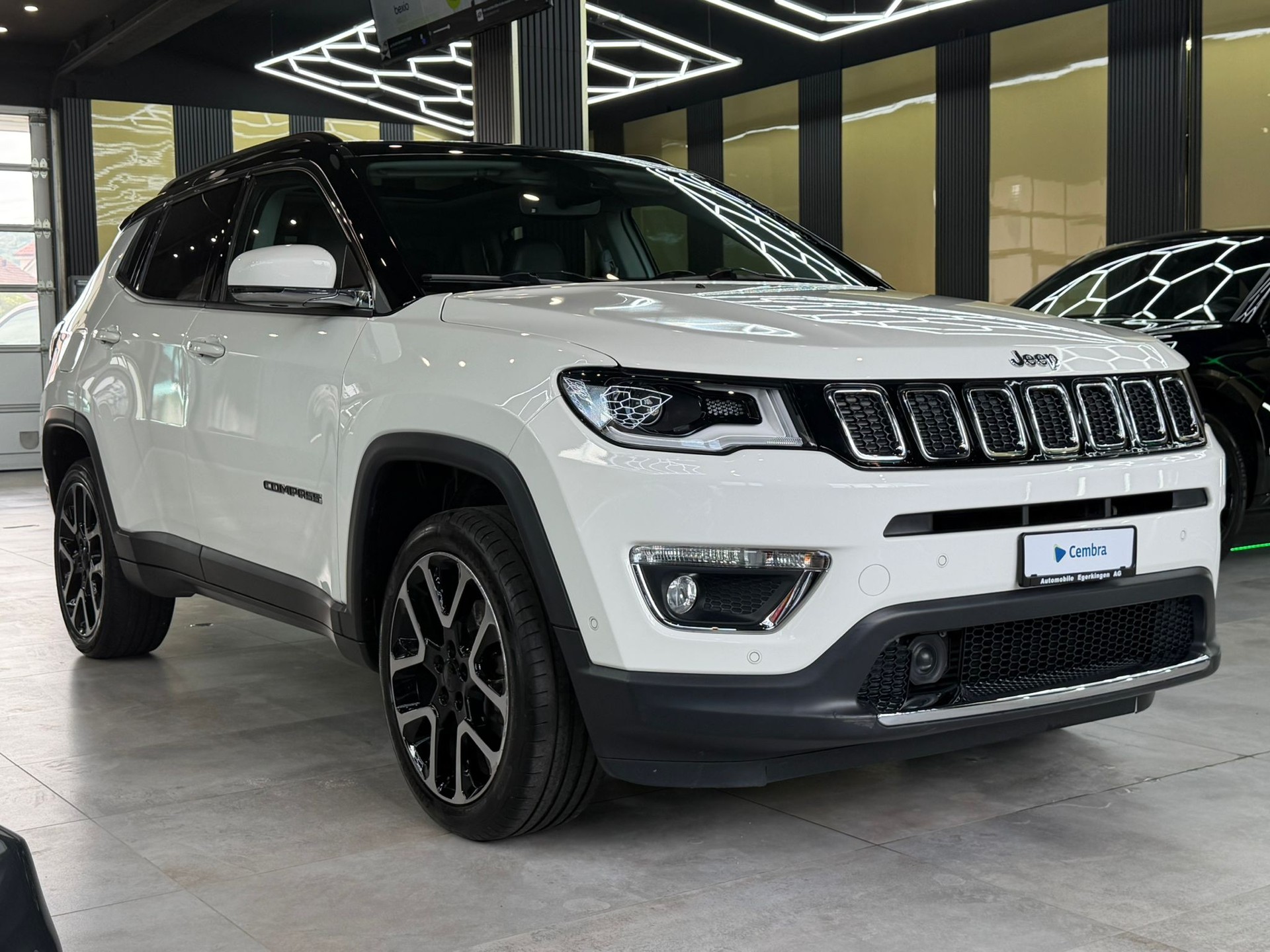 JEEP Compass 1.4 Turbo Limited AWD 9ATX-image-2