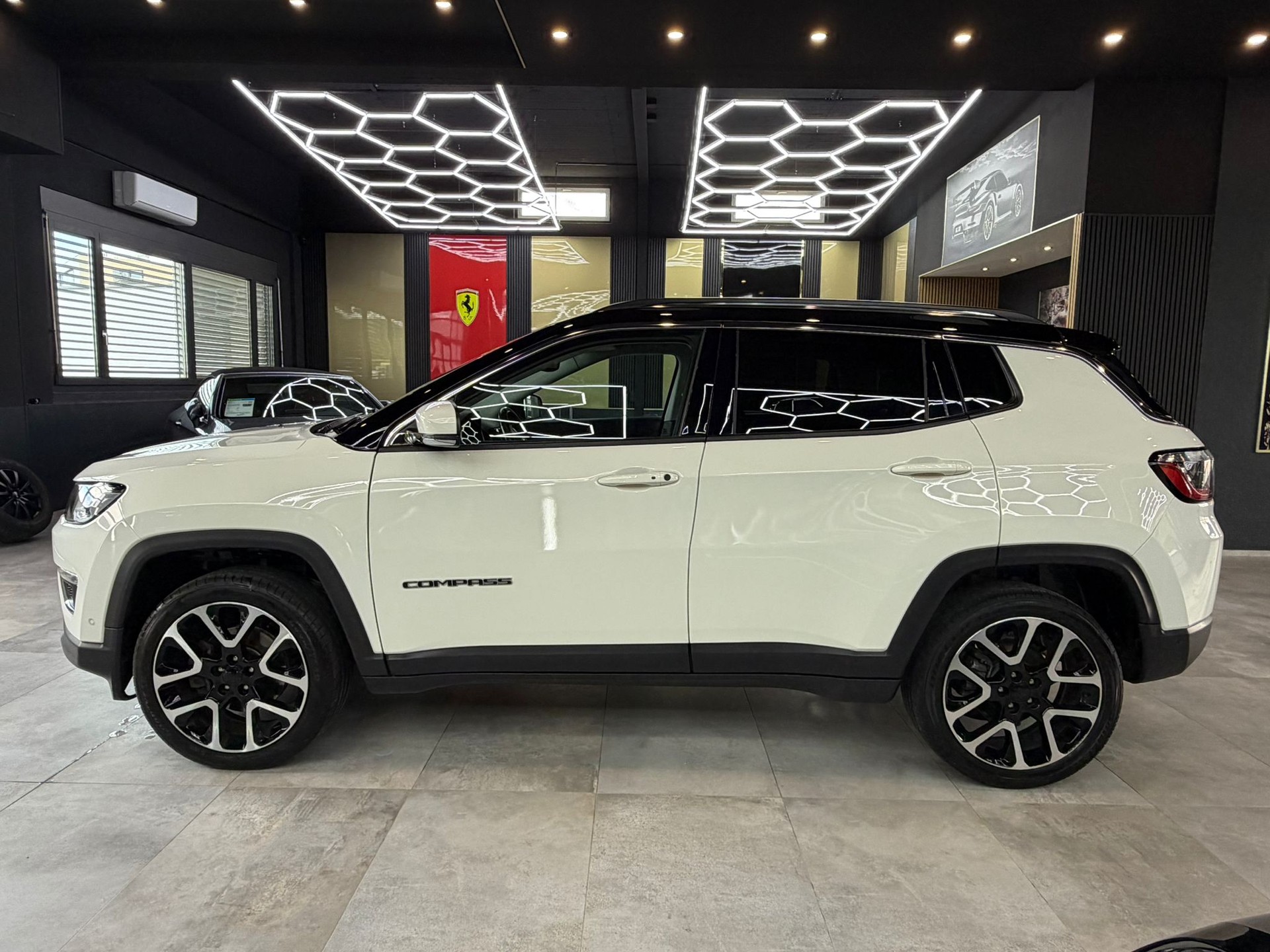 JEEP Compass 1.4 Turbo Limited AWD 9ATX-image-7
