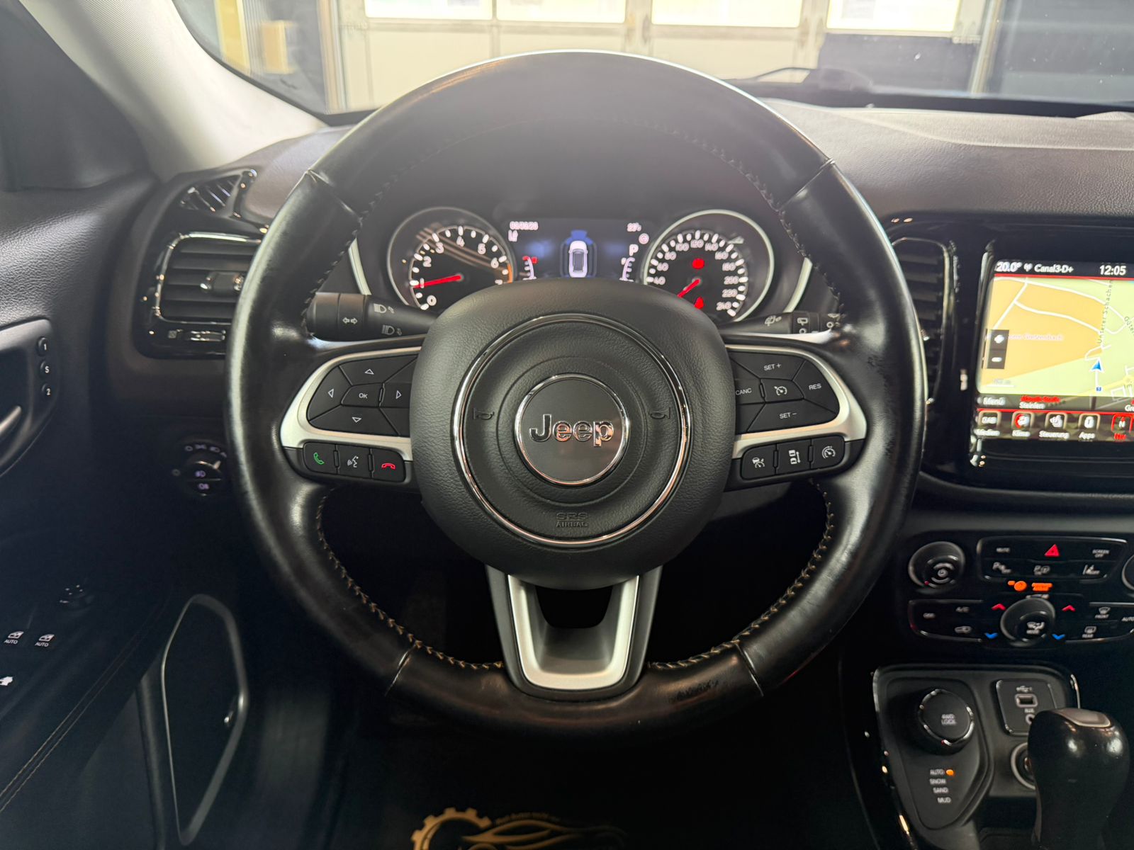 JEEP Compass 1.4 Turbo Limited AWD 9ATX-image-13