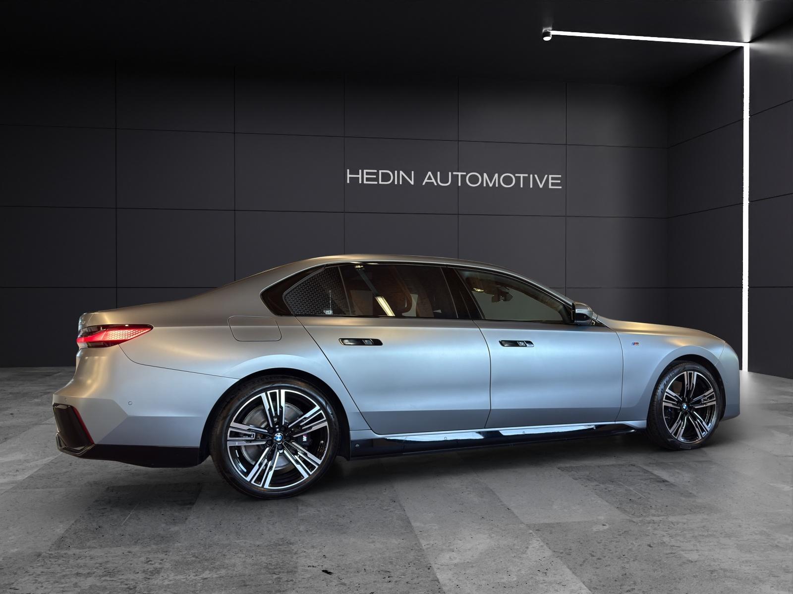 BMW i7 xDrive60-image-5