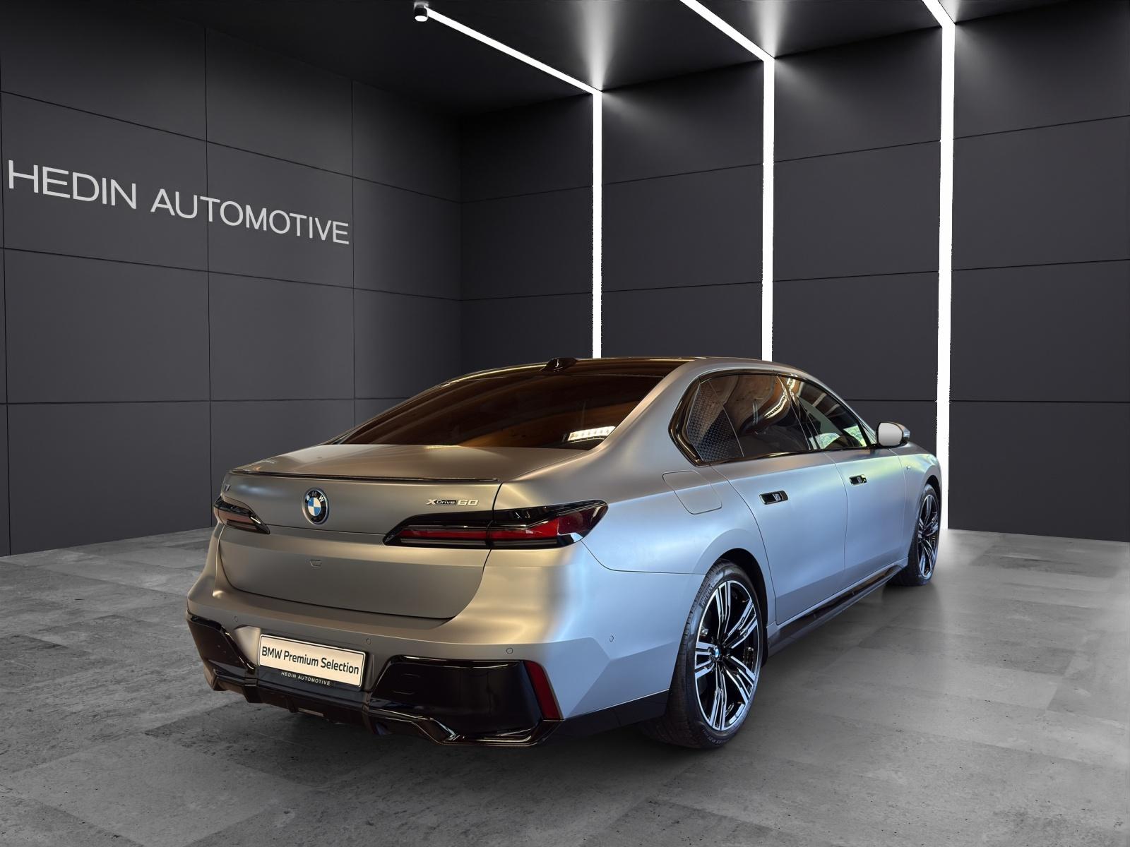 BMW i7 xDrive60-image-4