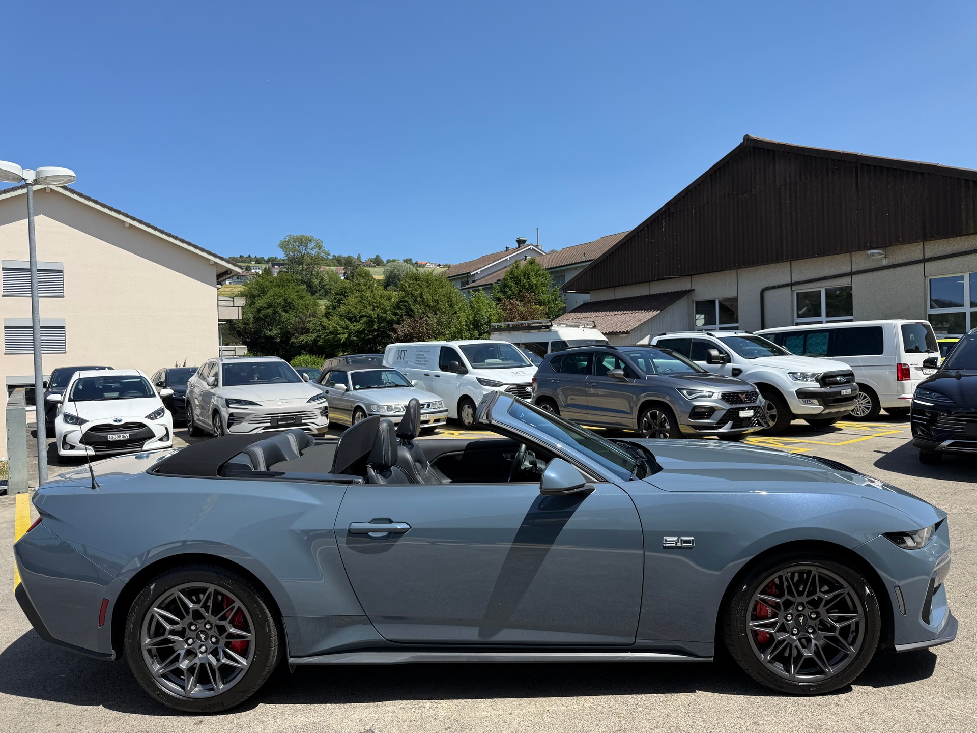 FORD Mustang Convertible 5.0 V8 GT Automat-showroom-element-3