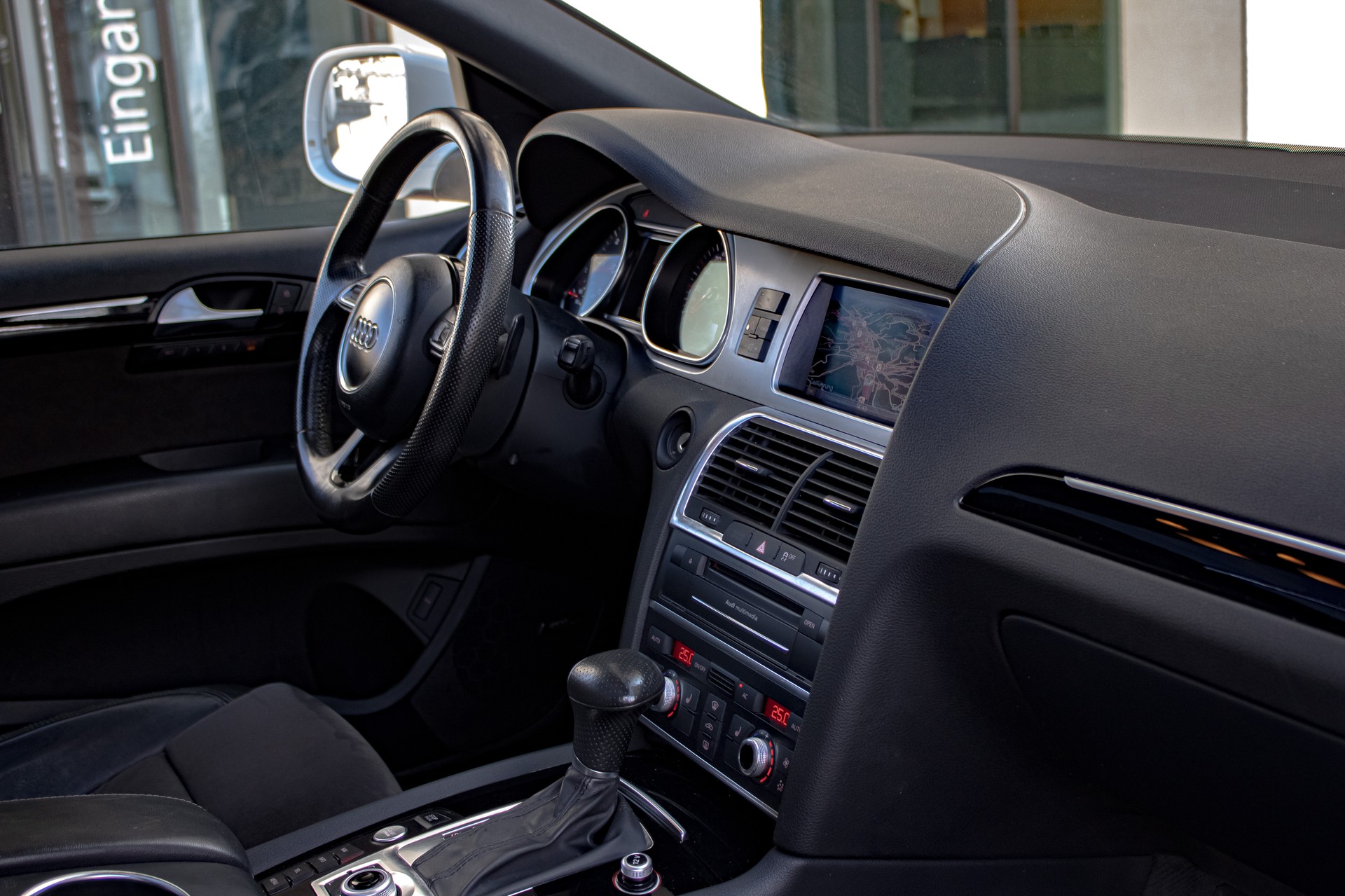 AUDI Q7 3.0 TDI S Line 7 Sitze quattro tiptronic-image-15