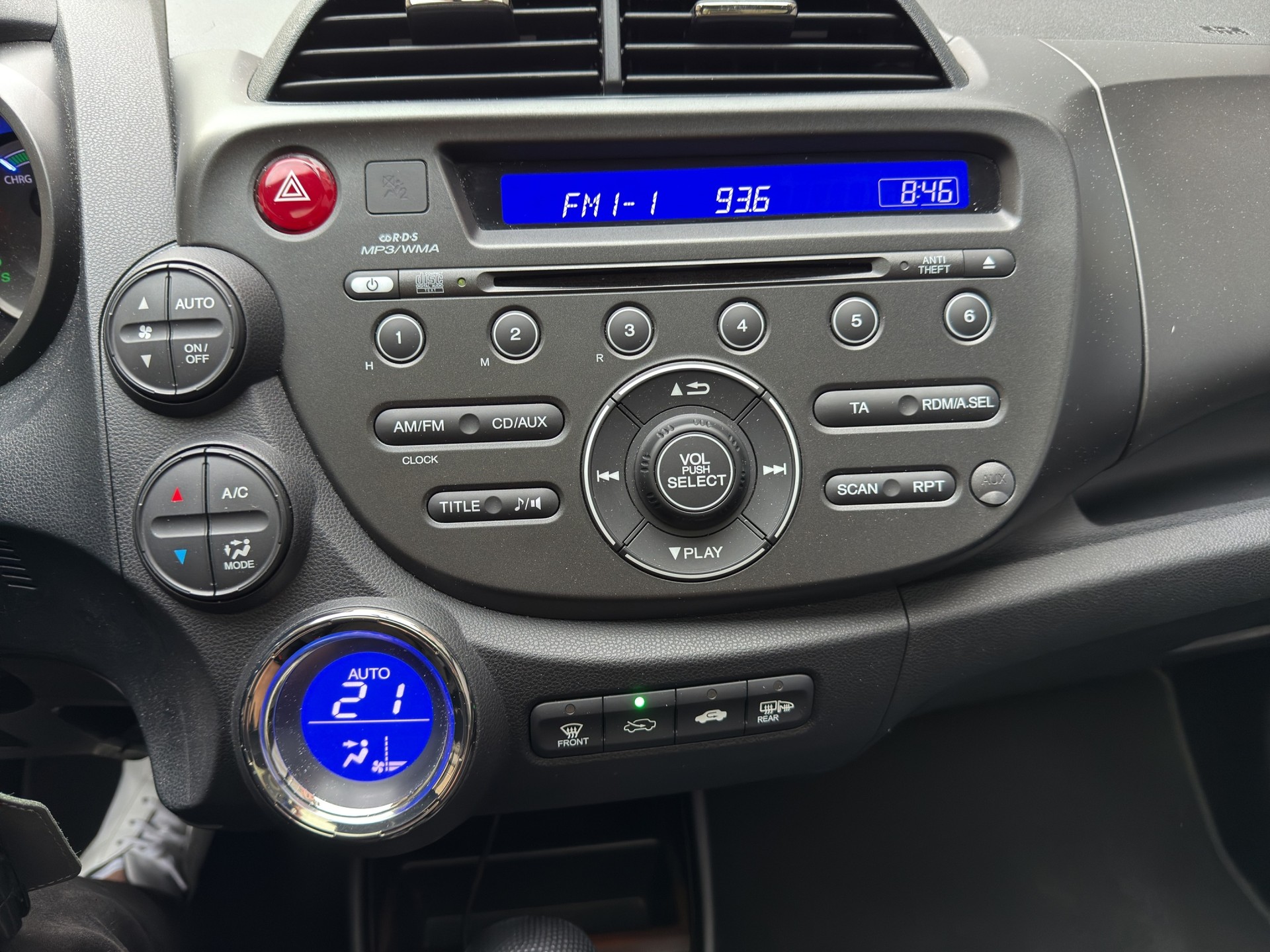 HONDA Jazz Hybrid 1.3i Elegance-image-9