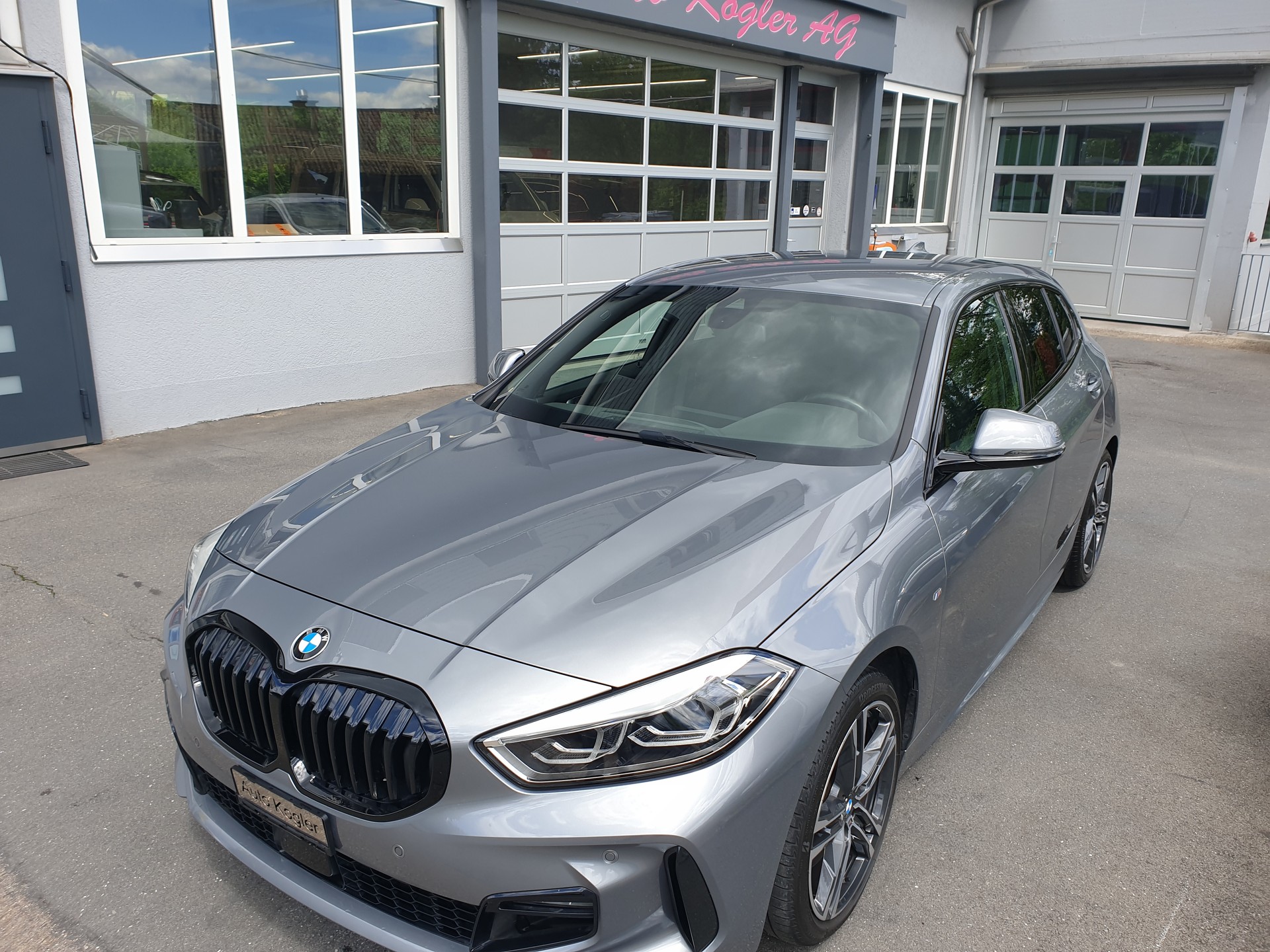 BMW 120i M Sport Steptronic-image-7