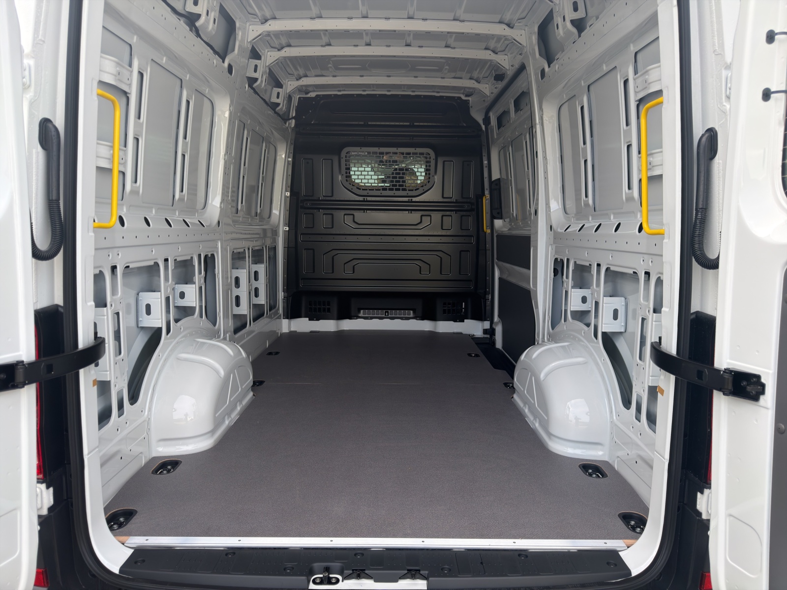 VW CR 35 Kast 3640 140PS 6G-image-12