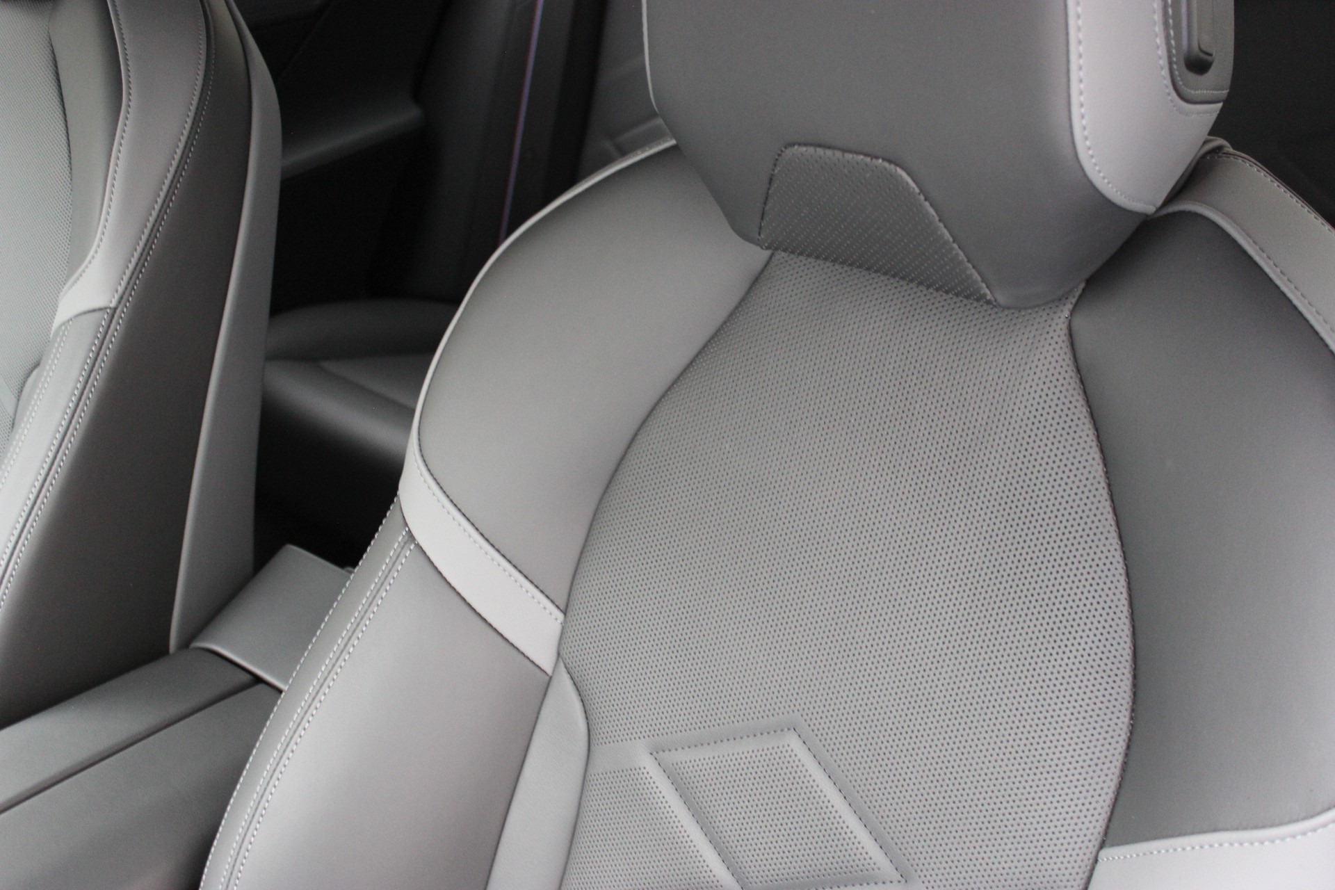 BMW 520d xDrive 48V Touring M Sport Pro-image-8