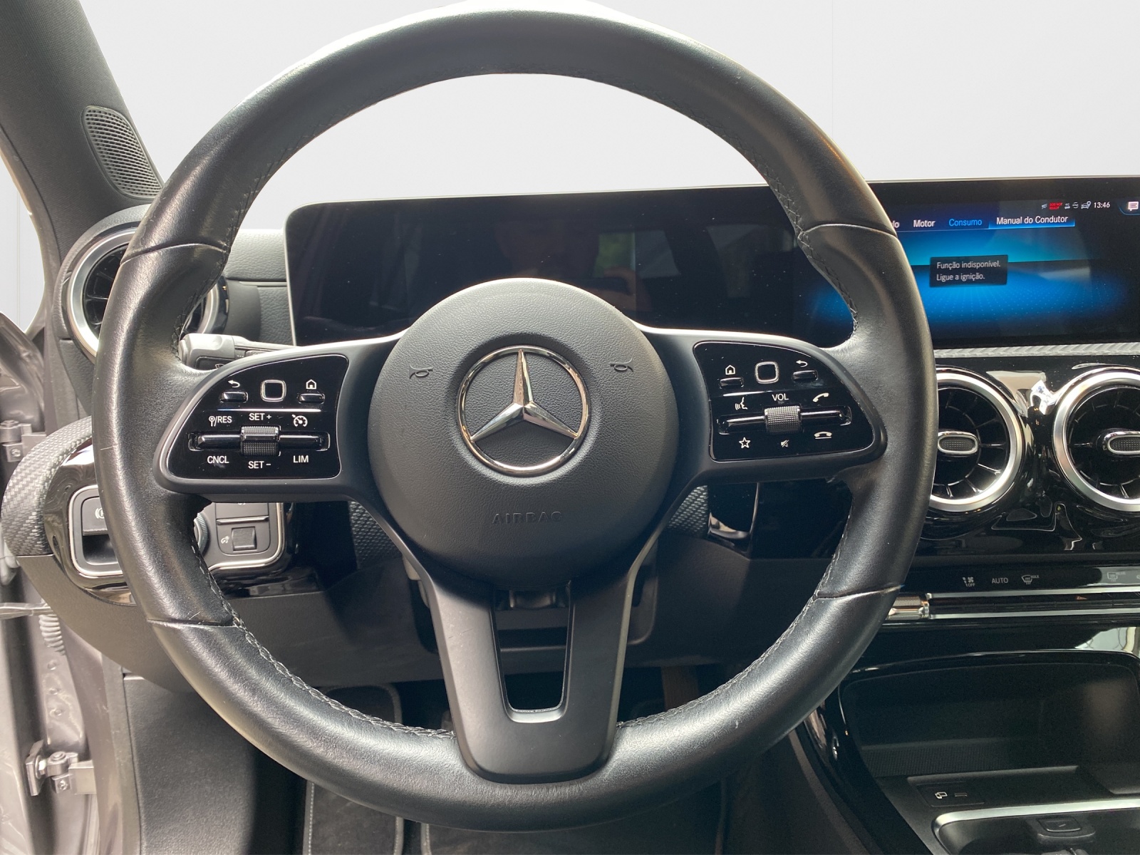 MERCEDES-BENZ A 180-image-9