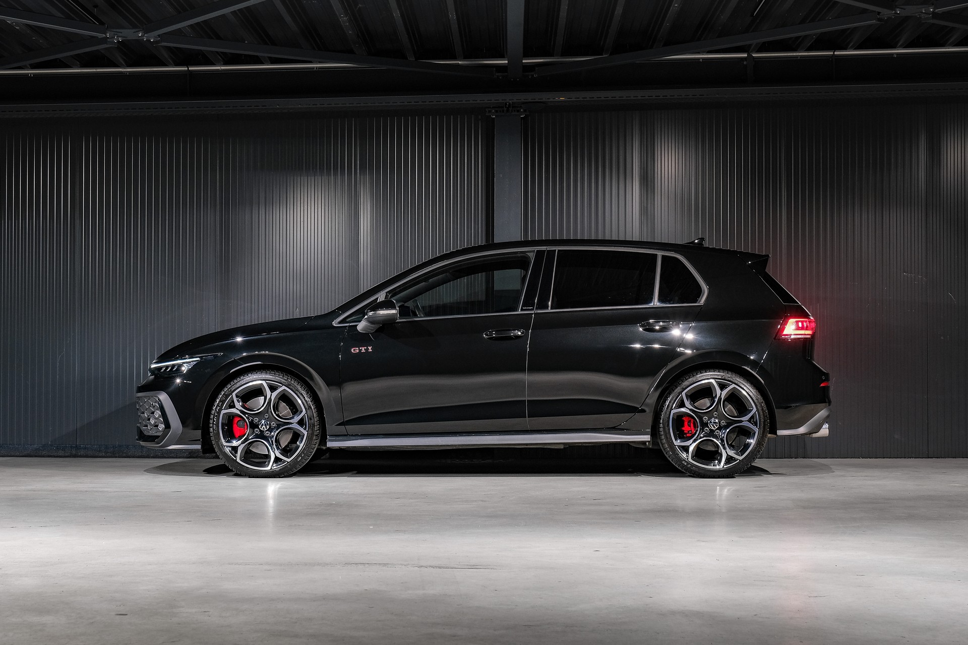 VW Golf 2.0 TSI GTI DSG *LEDERPAKET*-image-8
