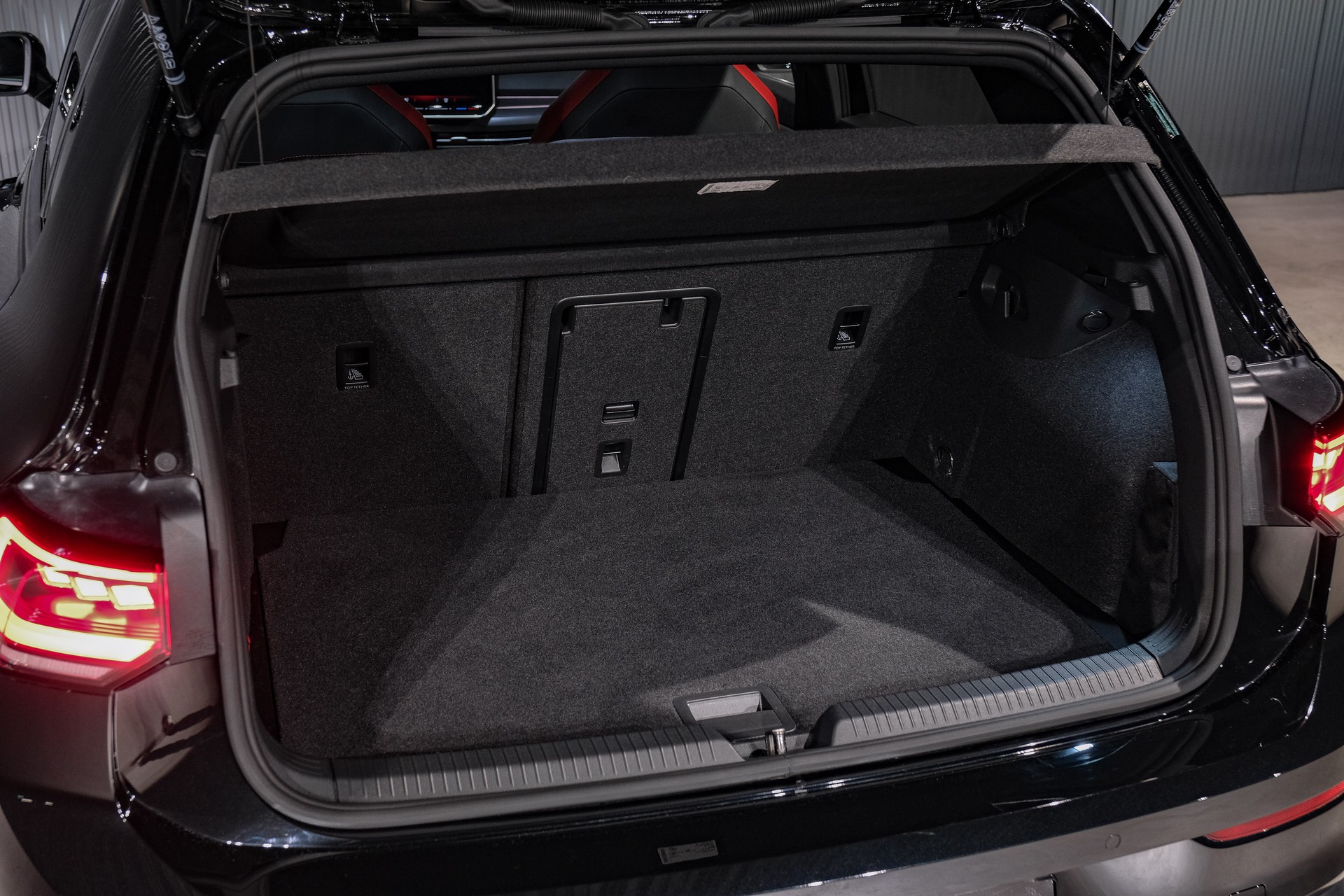 VW Golf 2.0 TSI GTI DSG *LEDERPAKET*-image-23