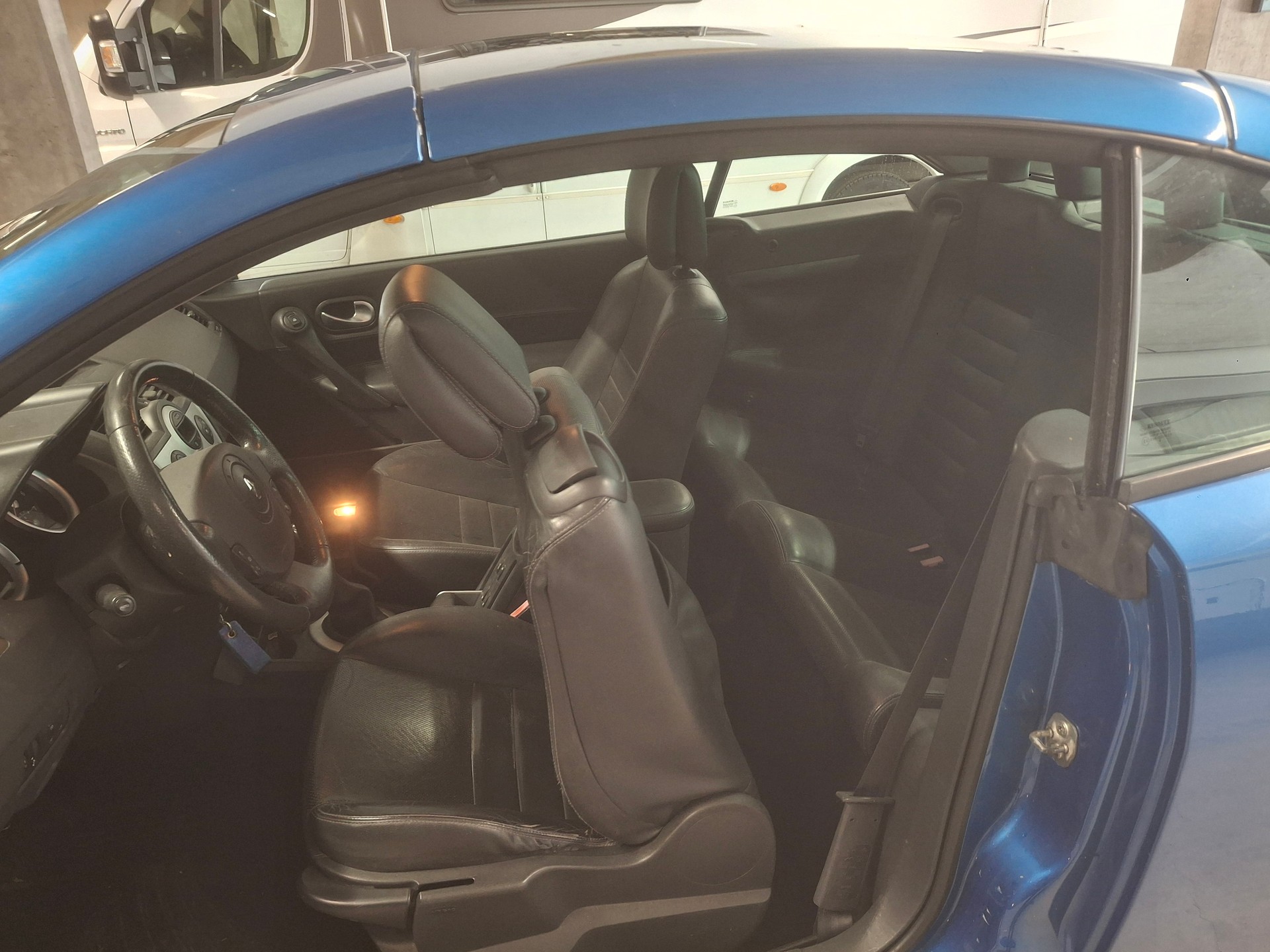 RENAULT Mégane C-C 2.0 16V Privilège Luxe-image-5