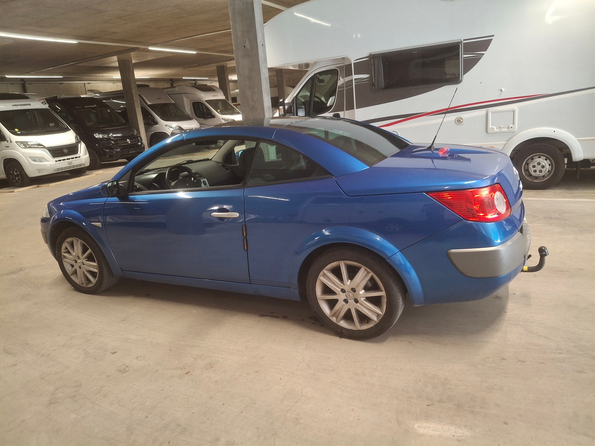 RENAULT Mégane C-C 2.0 16V Privilège Luxe-image-3
