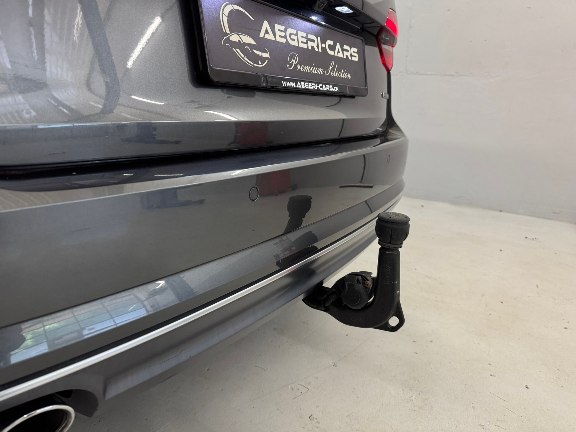 AUDI A4 Avant 2.0 TDI Design quattro S-tronic-image-20