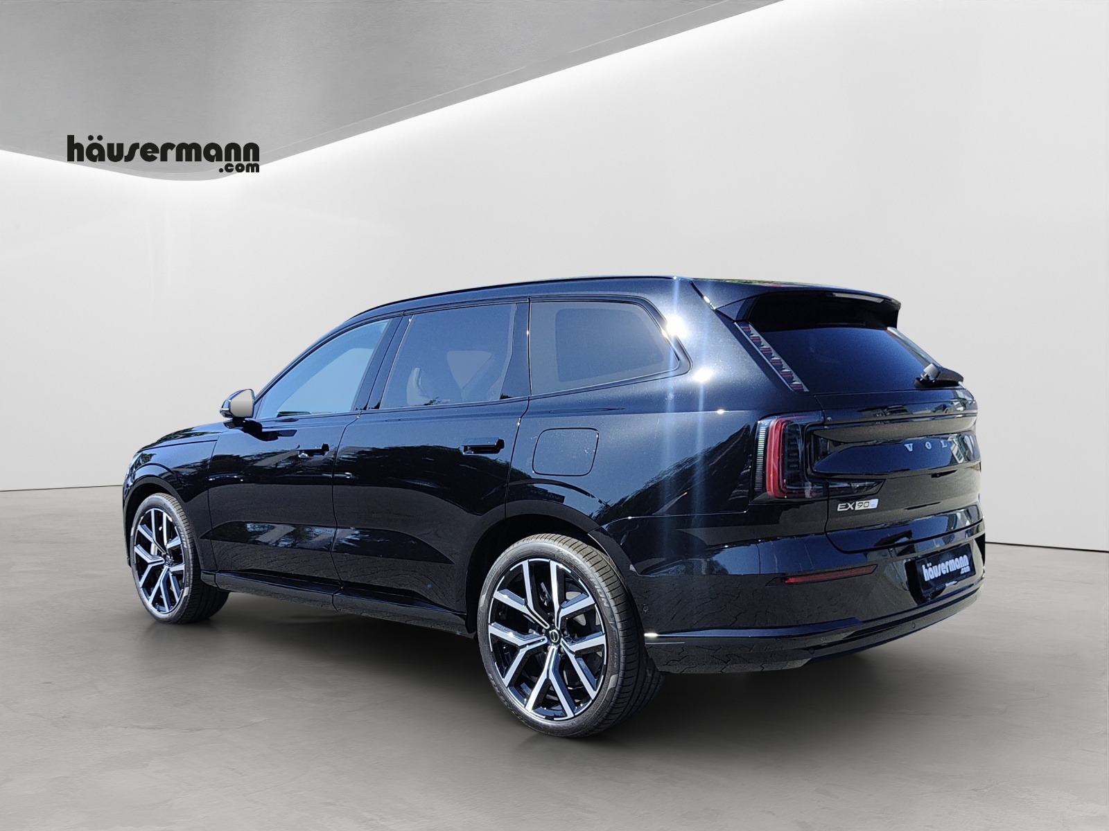 VOLVO EX90 Twin Performance Ultra AWD-showroom-element-3